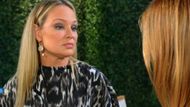 Sharon (Sharon Case) tried to get inside Phyllis's (Michelle Stafford) head on The Young and the Restless | Image: CBS