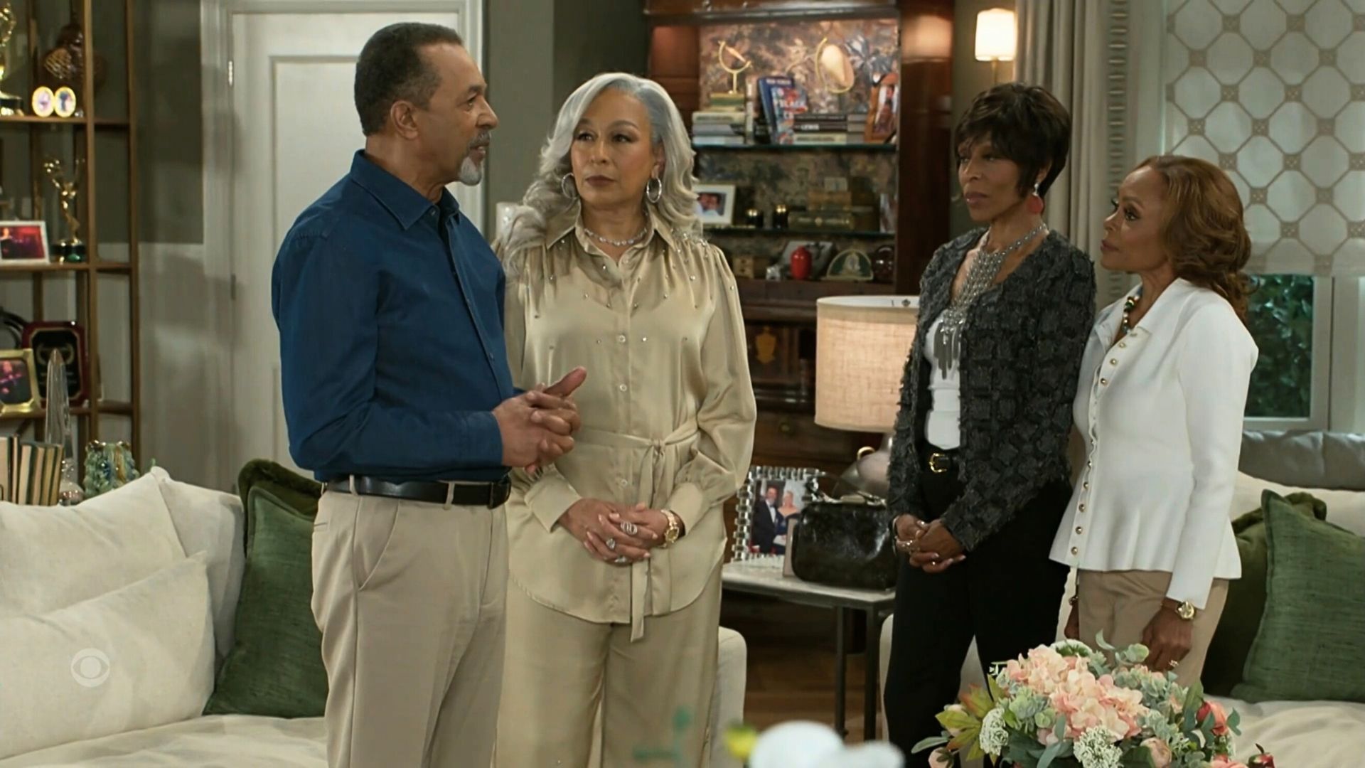 Beyond the Gates: Vernon plays peacemaker | Image: CBS