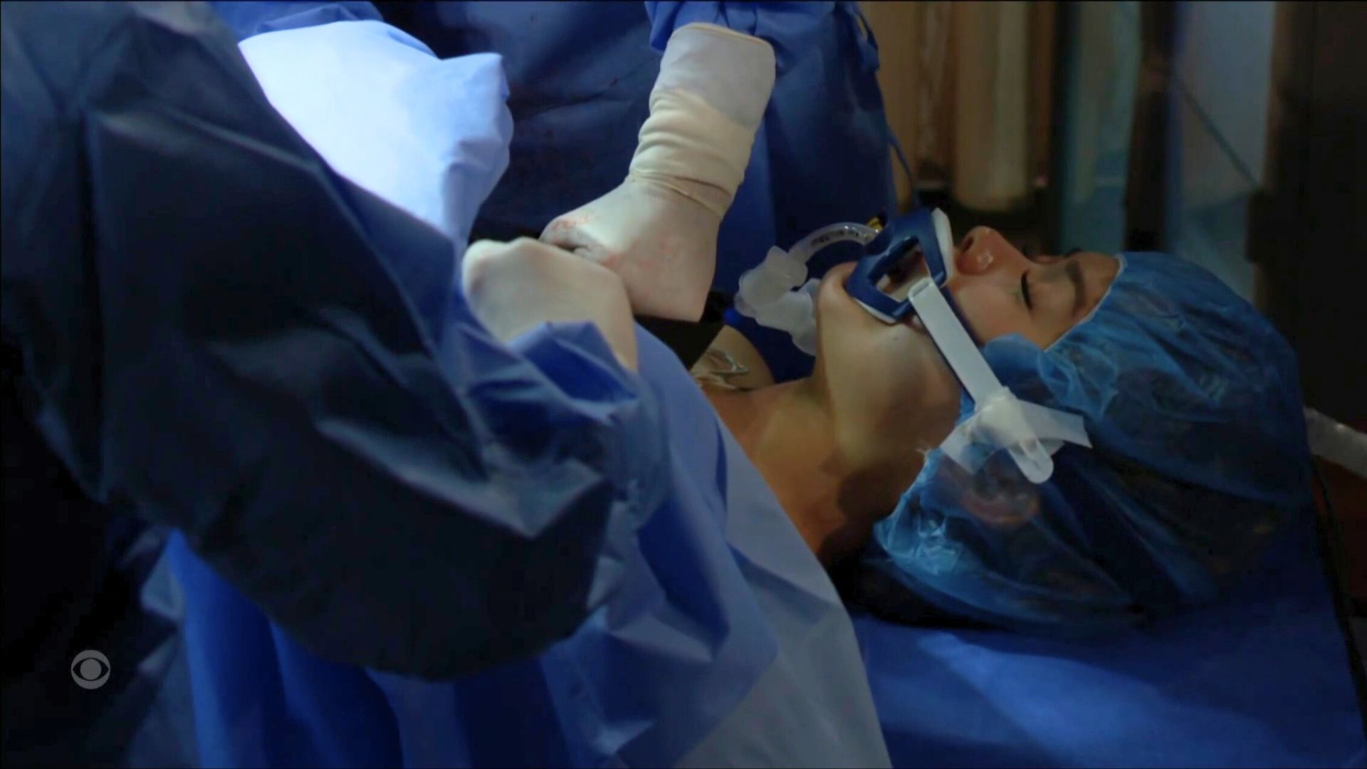Luna on the operating table getting some Nozawa Power on The Bold and the Beautiful | Image: CBS