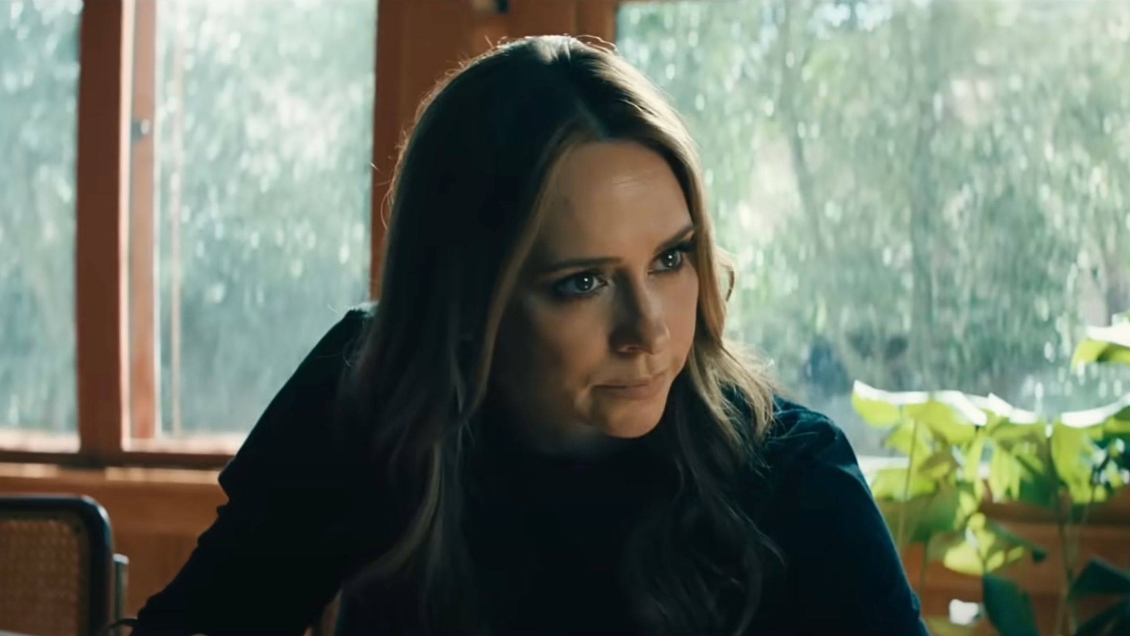 Jennifer Love Hewitt in I Know What You Did Last Summer (Image via YouTube/Sony Pictures Entertainment)