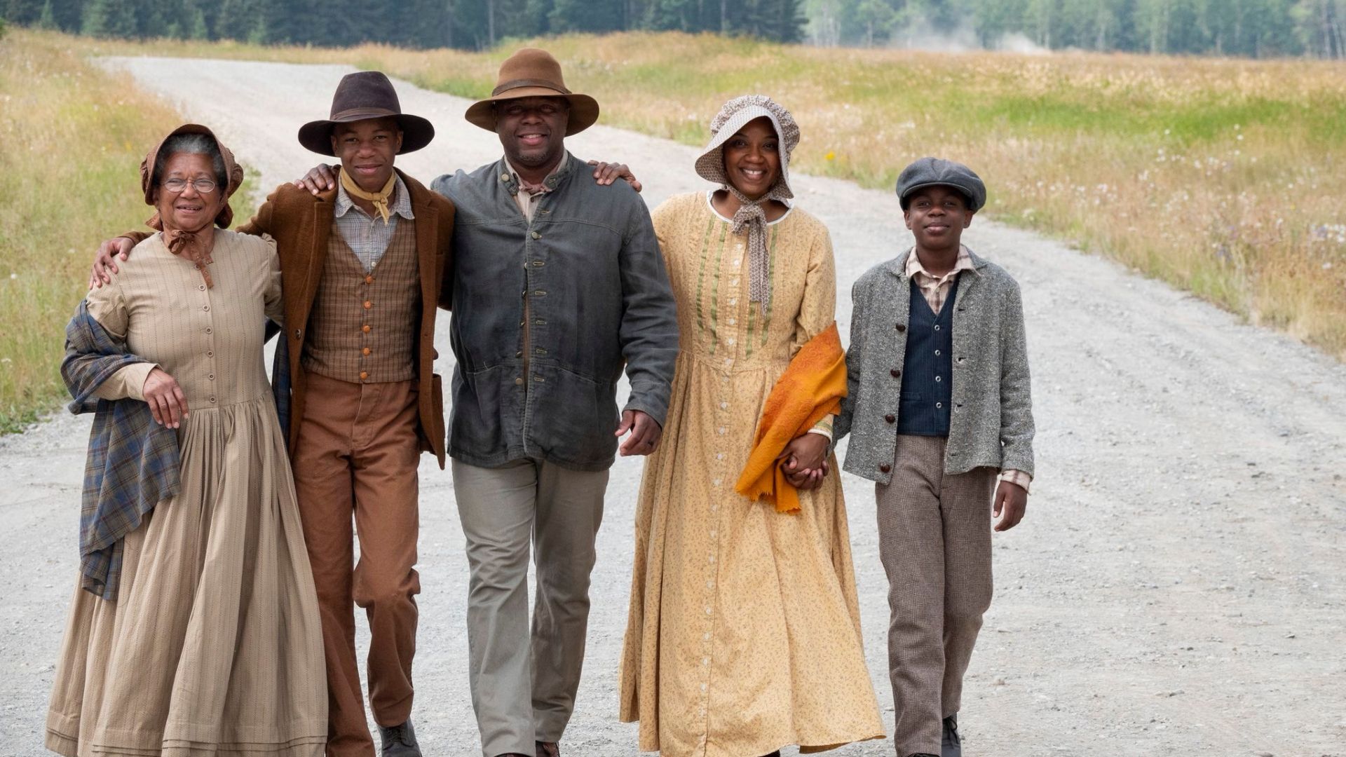 The Loper family on Back to the Frontier (Image via Facebook/ @StaceyLoper)