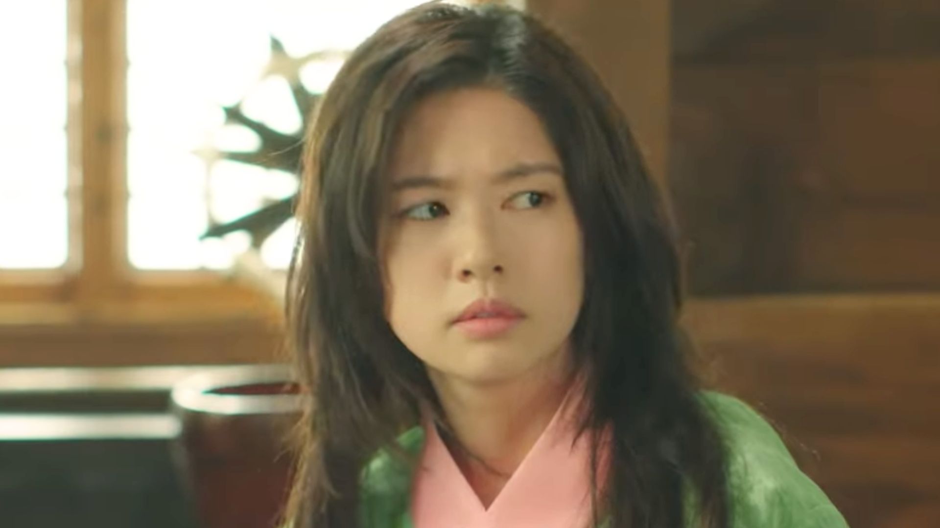 Jung So-min in Alchemy of Souls | Image via YouTube/Netflix