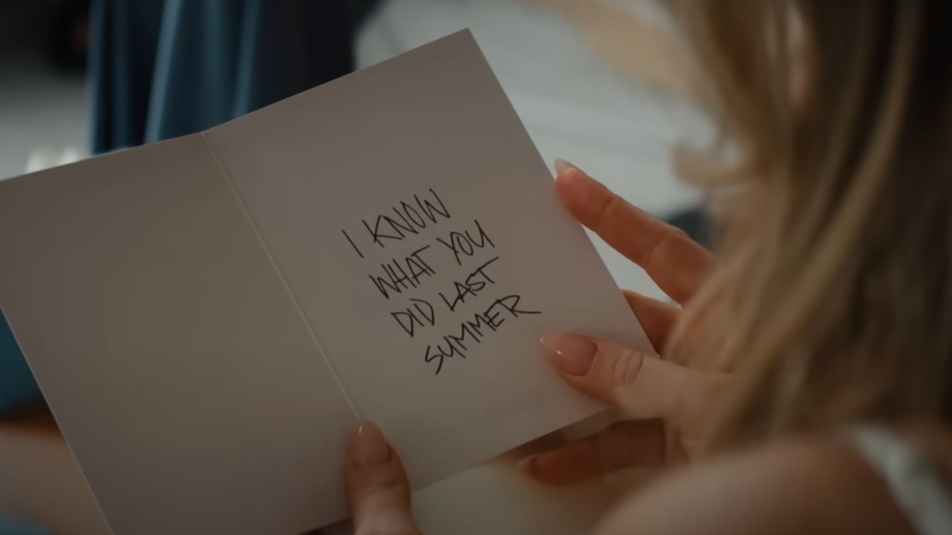 A still from I Know What You Did Last Summer