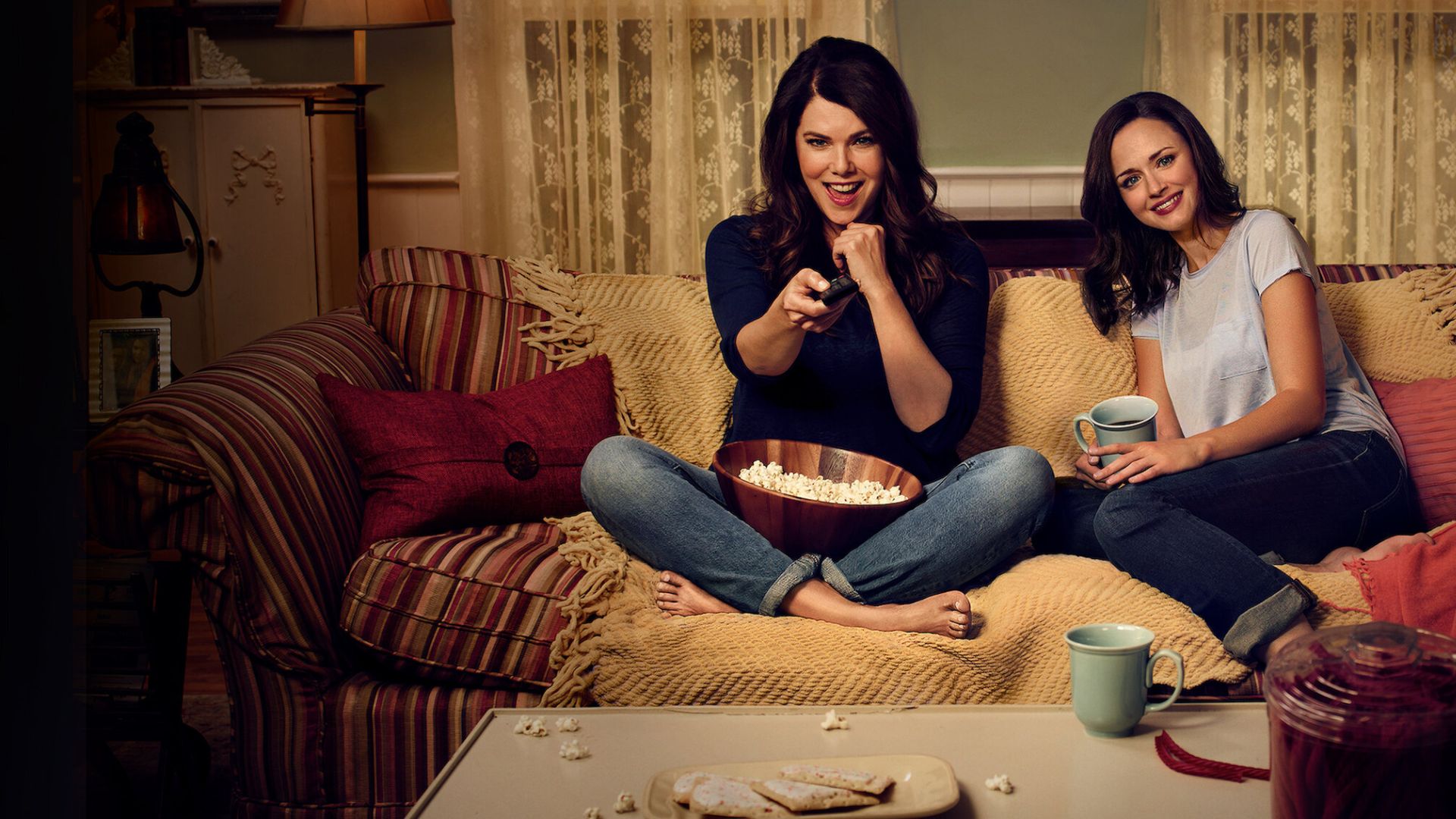 Comedy drama Gilmore Girls makes way for all of its seasons to Hallmark Channel this August (Image via Netflix)
