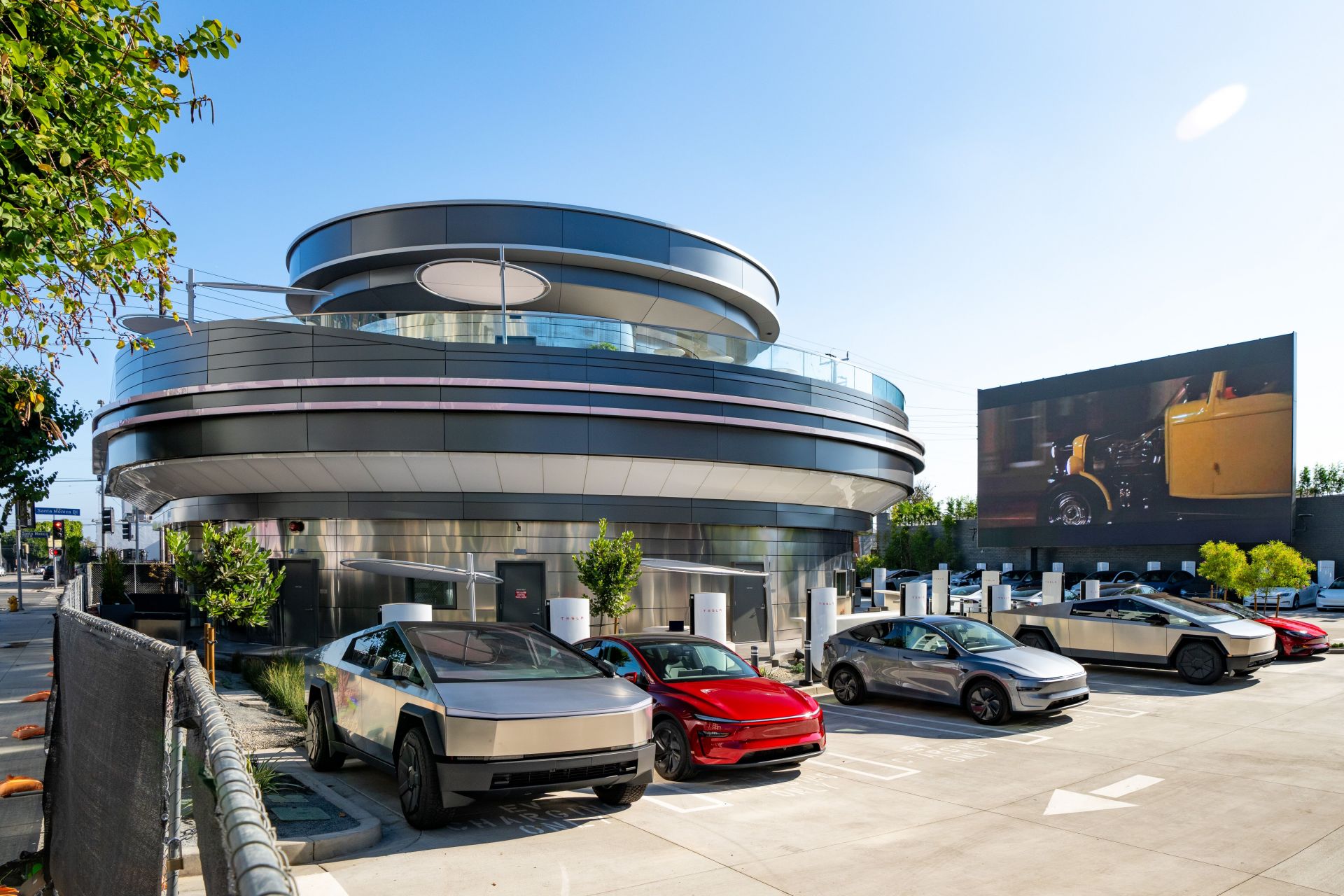 Hollywood Exteriors And Landmarks - 2025 - Source: Getty