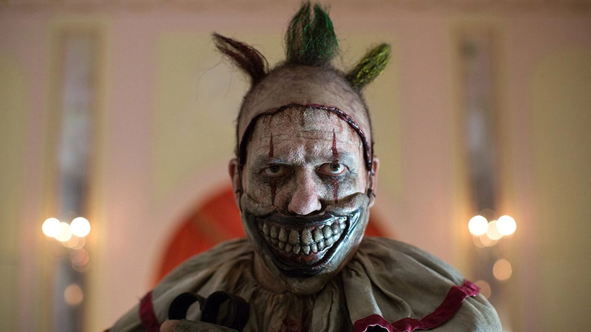 A still from American Horror Story (Image via Hulu)