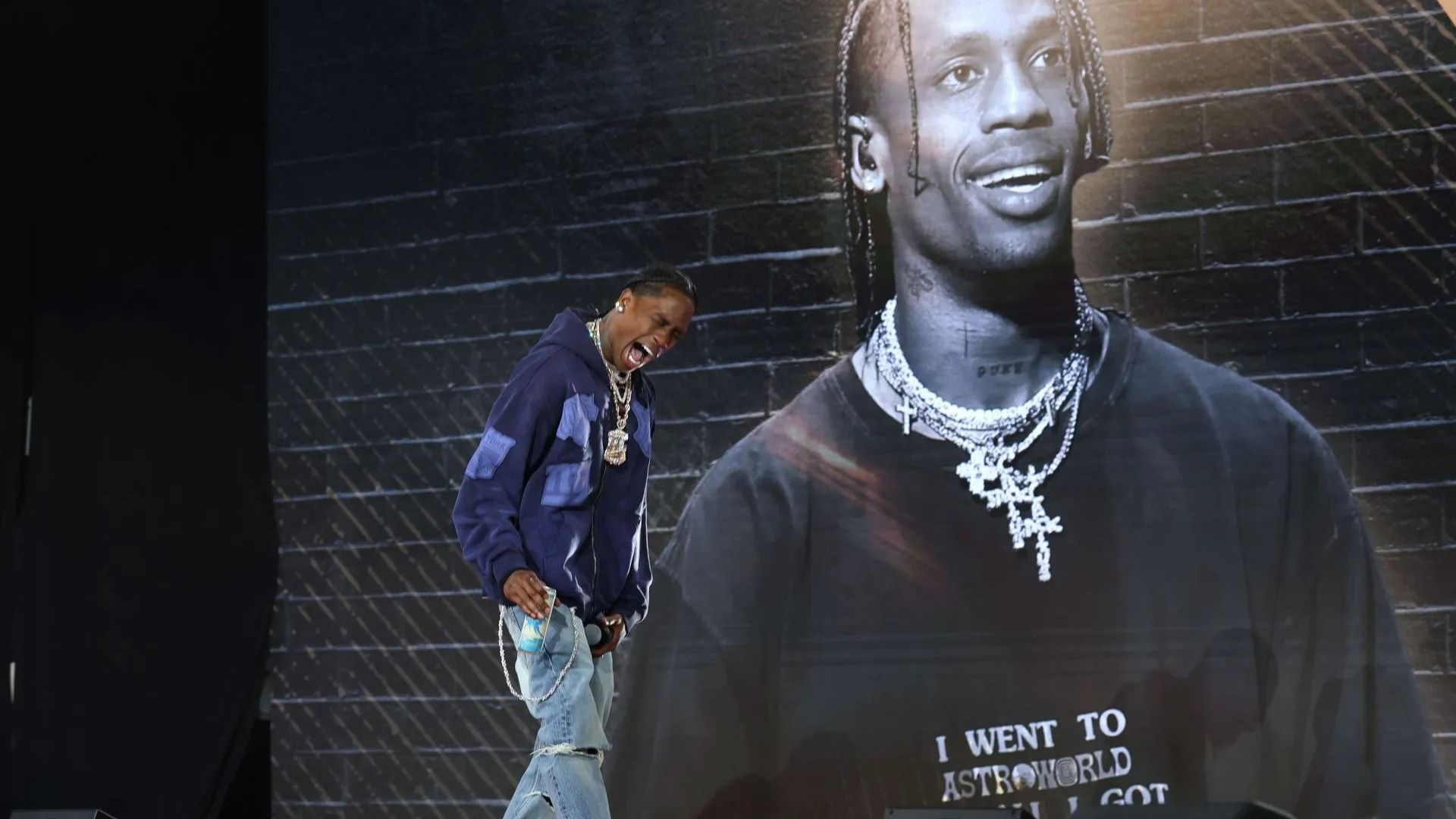 Travis Scott performs onstage at Fanatics Fest NYC 2025 - Source: Getty