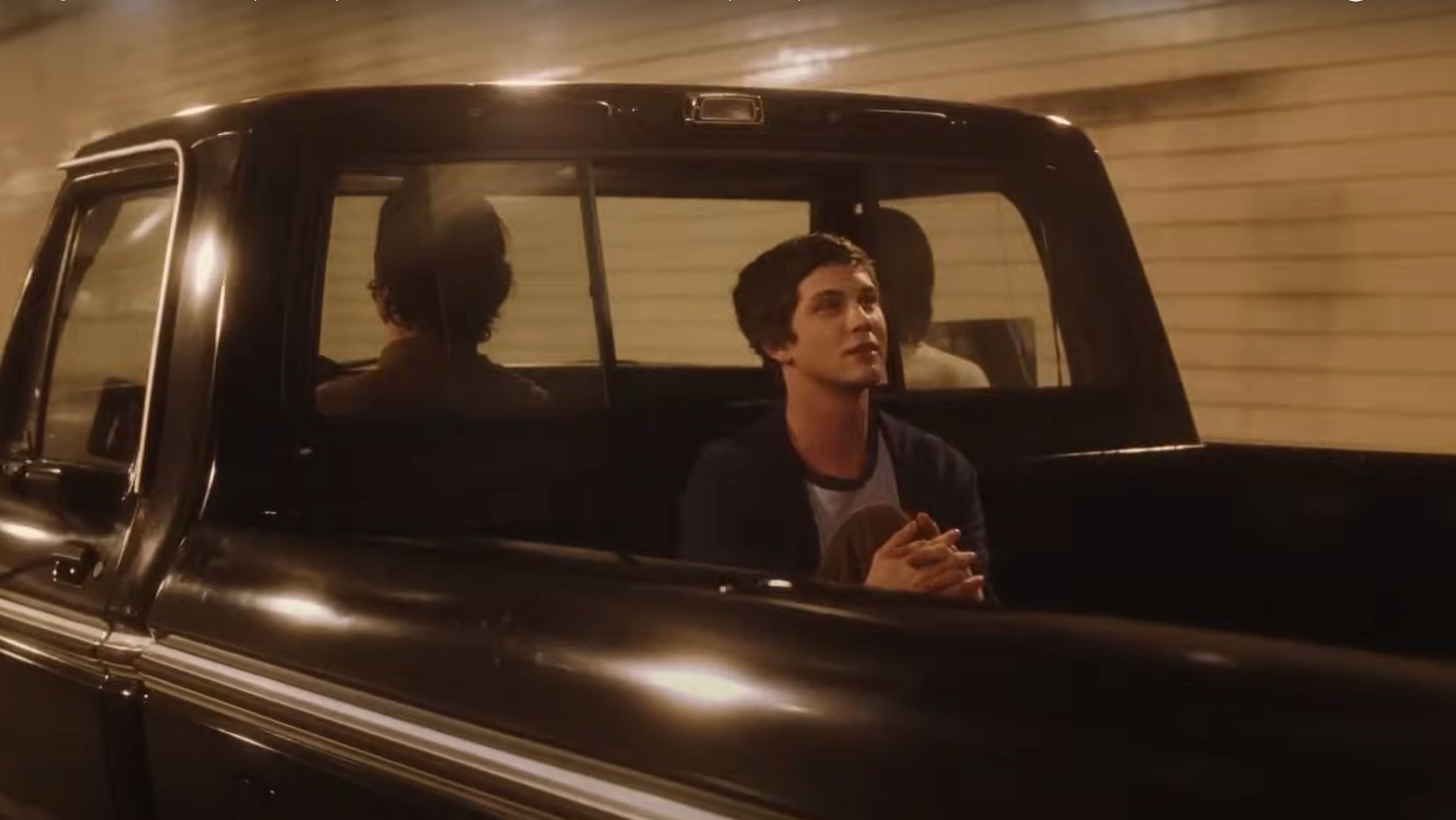 A still from The Perks of Being a Wallflower (Image via YouTube/Movieclips)