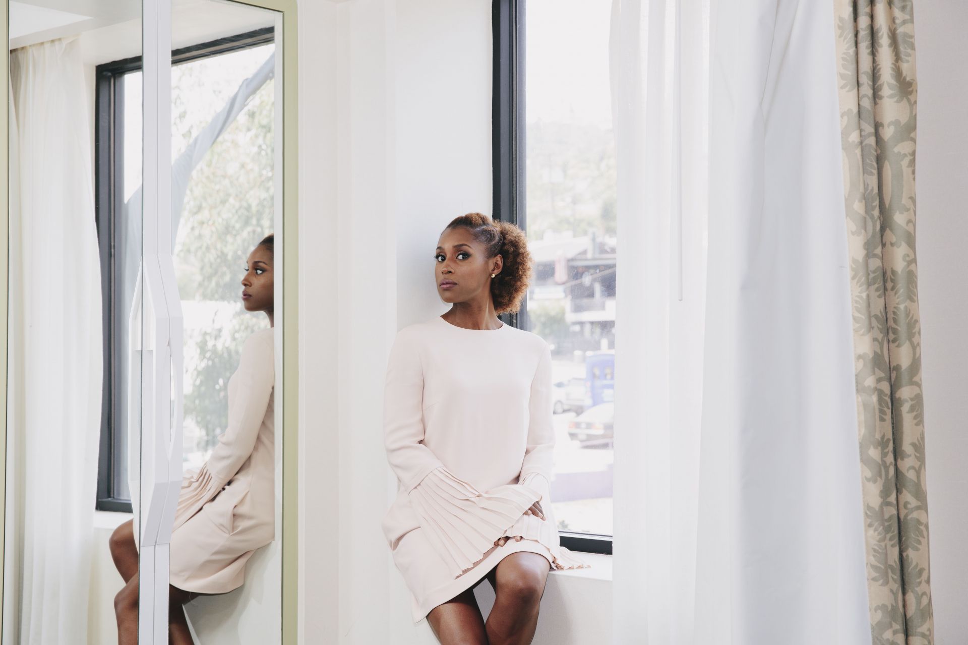 Actress Issa Rae... - Source: Getty