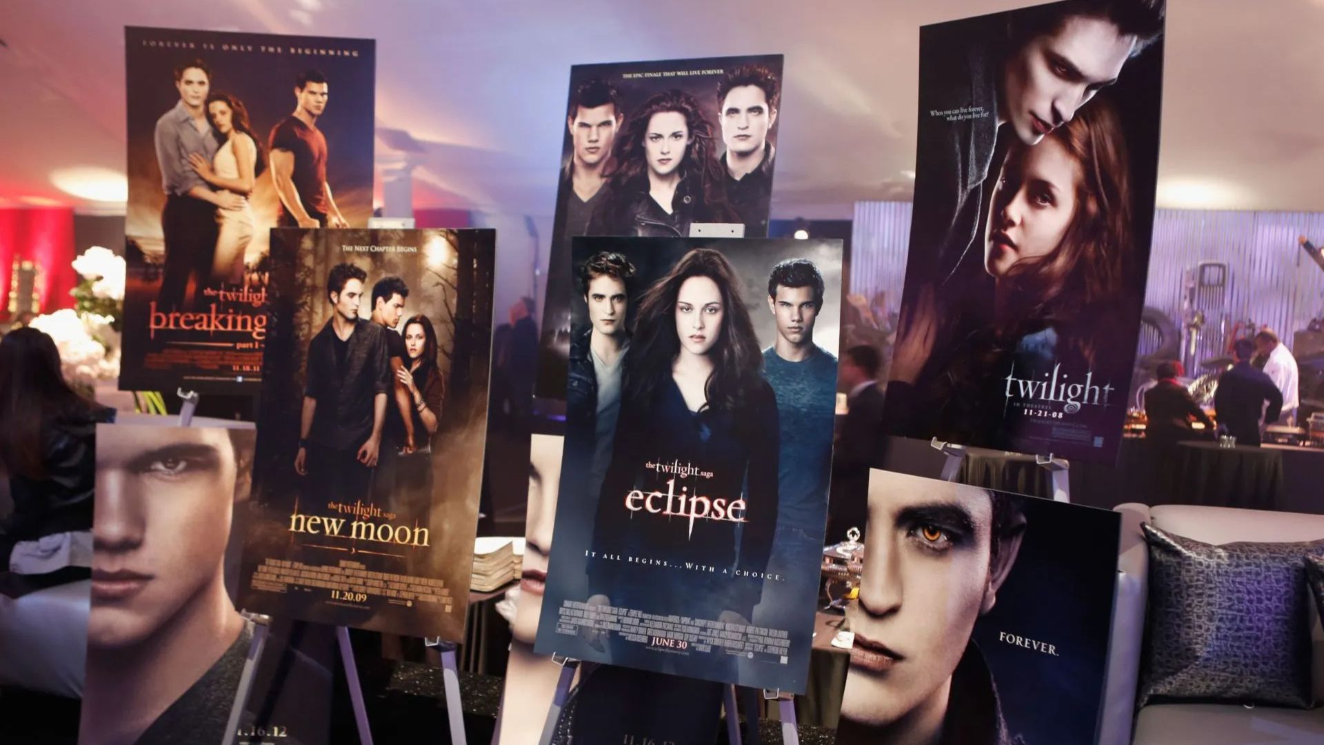 Twilight teases with a new update. (Image via Getty)