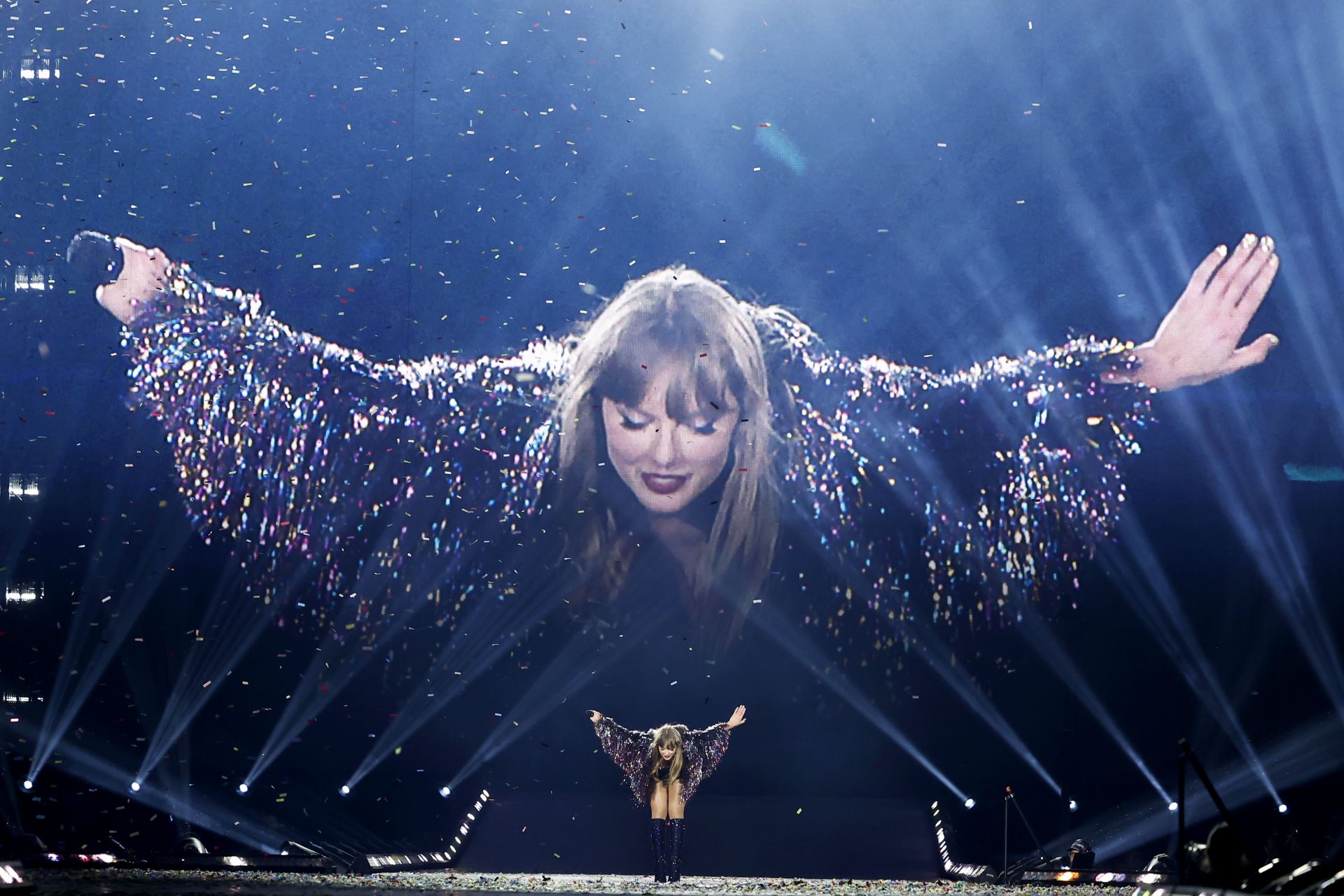 Taylor Swift | The Eras Tour - Toronto, ON (Image via Getty) 