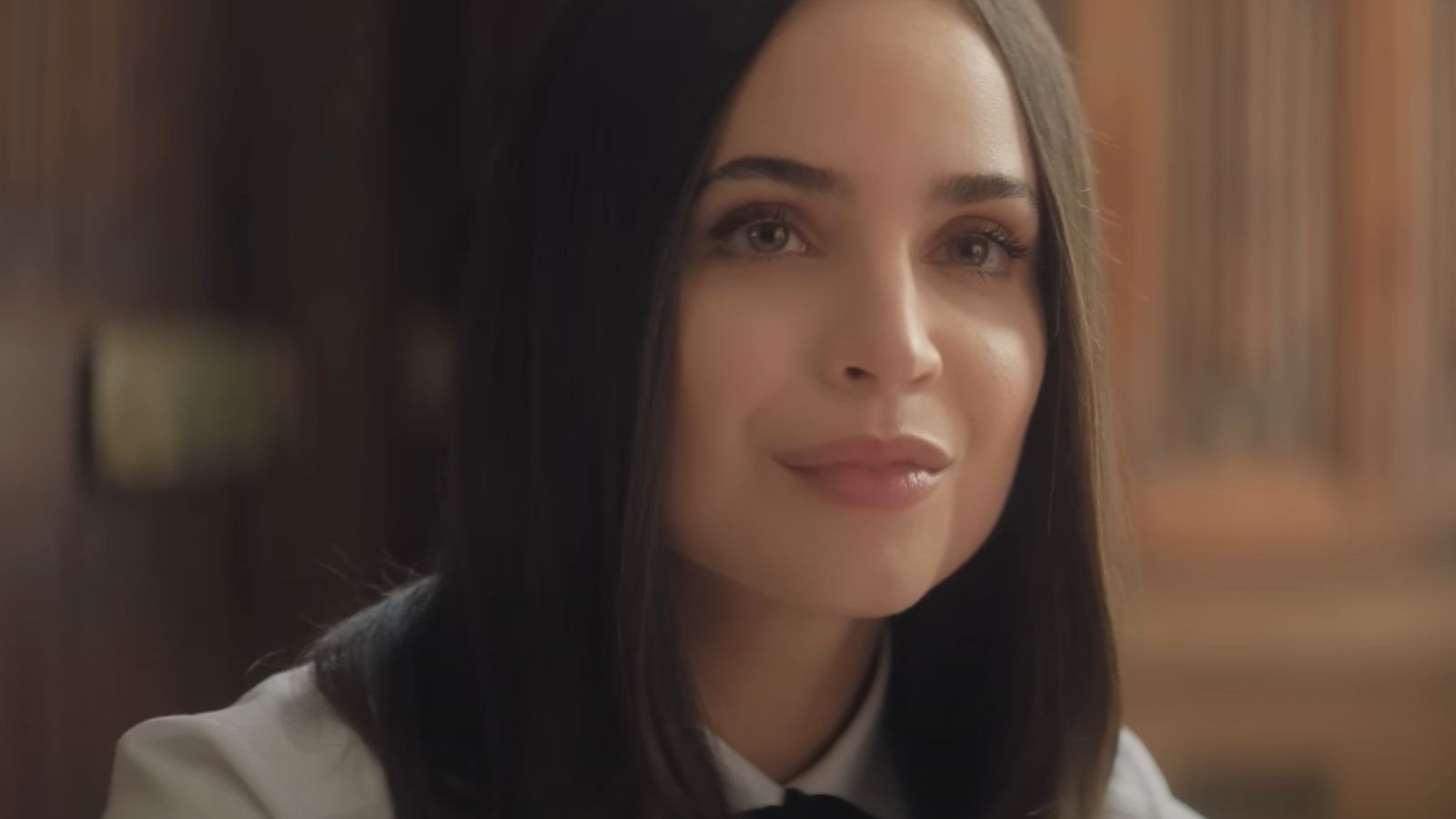 My Oxford Year 5 differences between the Netflix film and the book