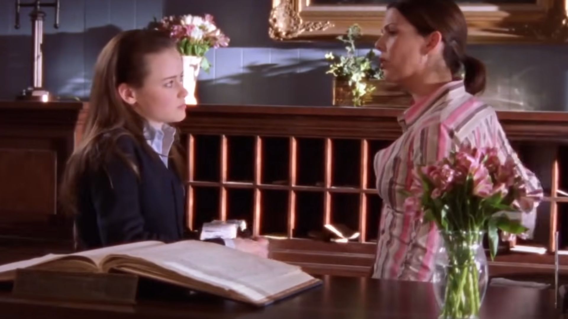 Still from the show (Image via Gilmore Girls)