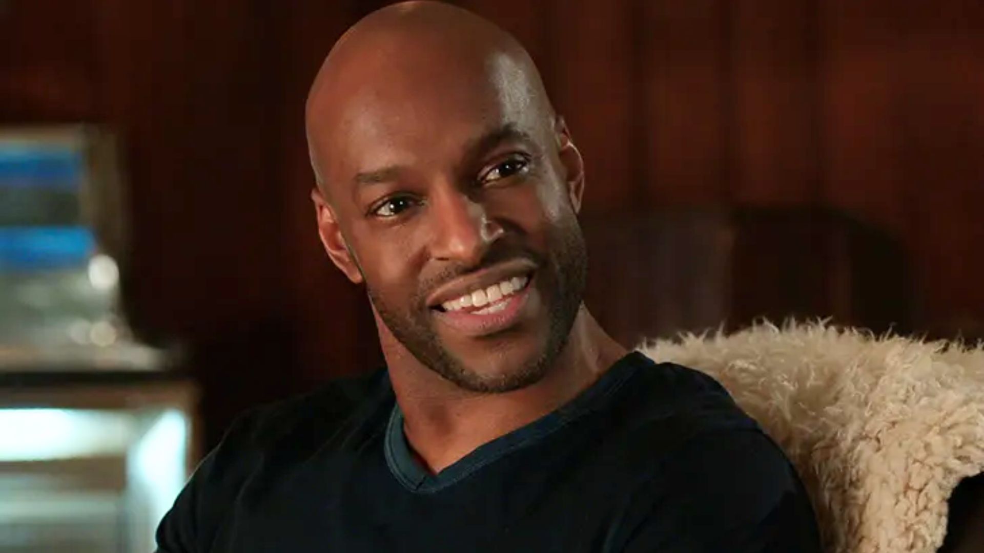 Colin Lawrence as Preacher in Virgin River | Image via Netflix