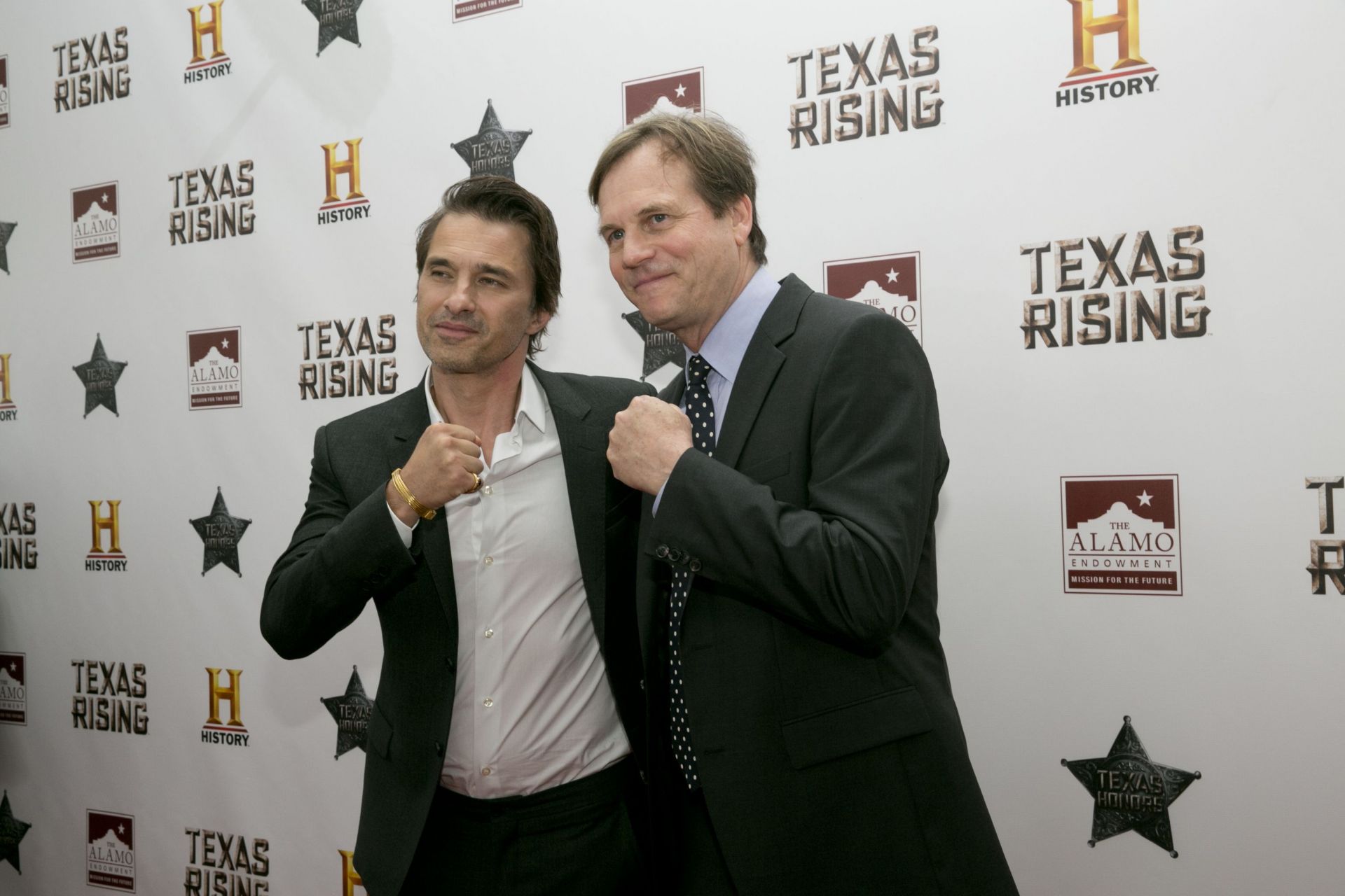 Bill Paxton (right) (Image via Getty)