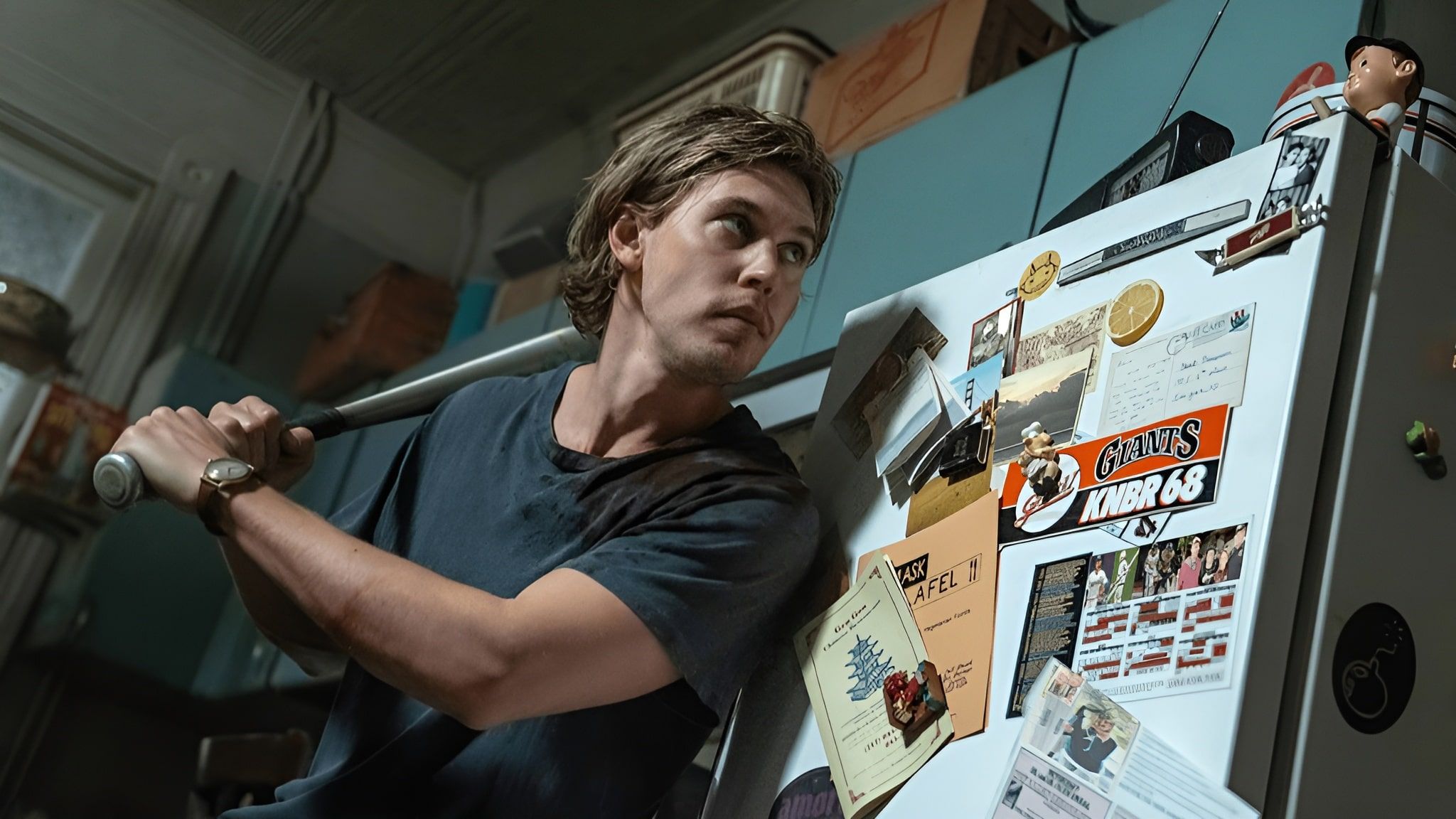 Austin Butler in Caught Stealing (Image via YouTube/Sony Pictures)