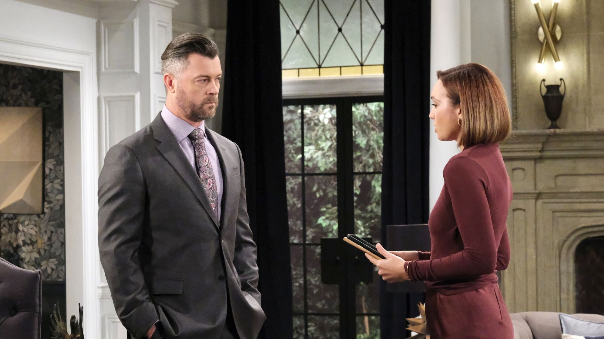 EJ talks to Gwen on Days of our Lives | Image: JPI