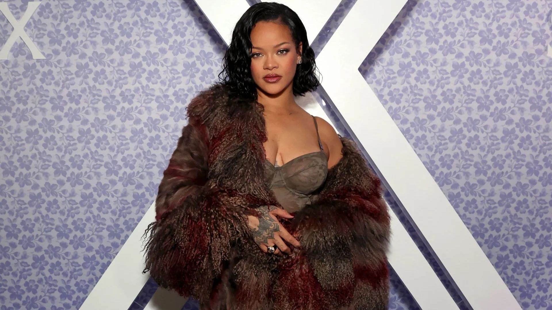  Rihanna attends the Savage X Fenty Celebration of Lavish Lace Debut at Nordstrom Century City on October 10, 2024 in Los Angeles, California (Image via Getty)