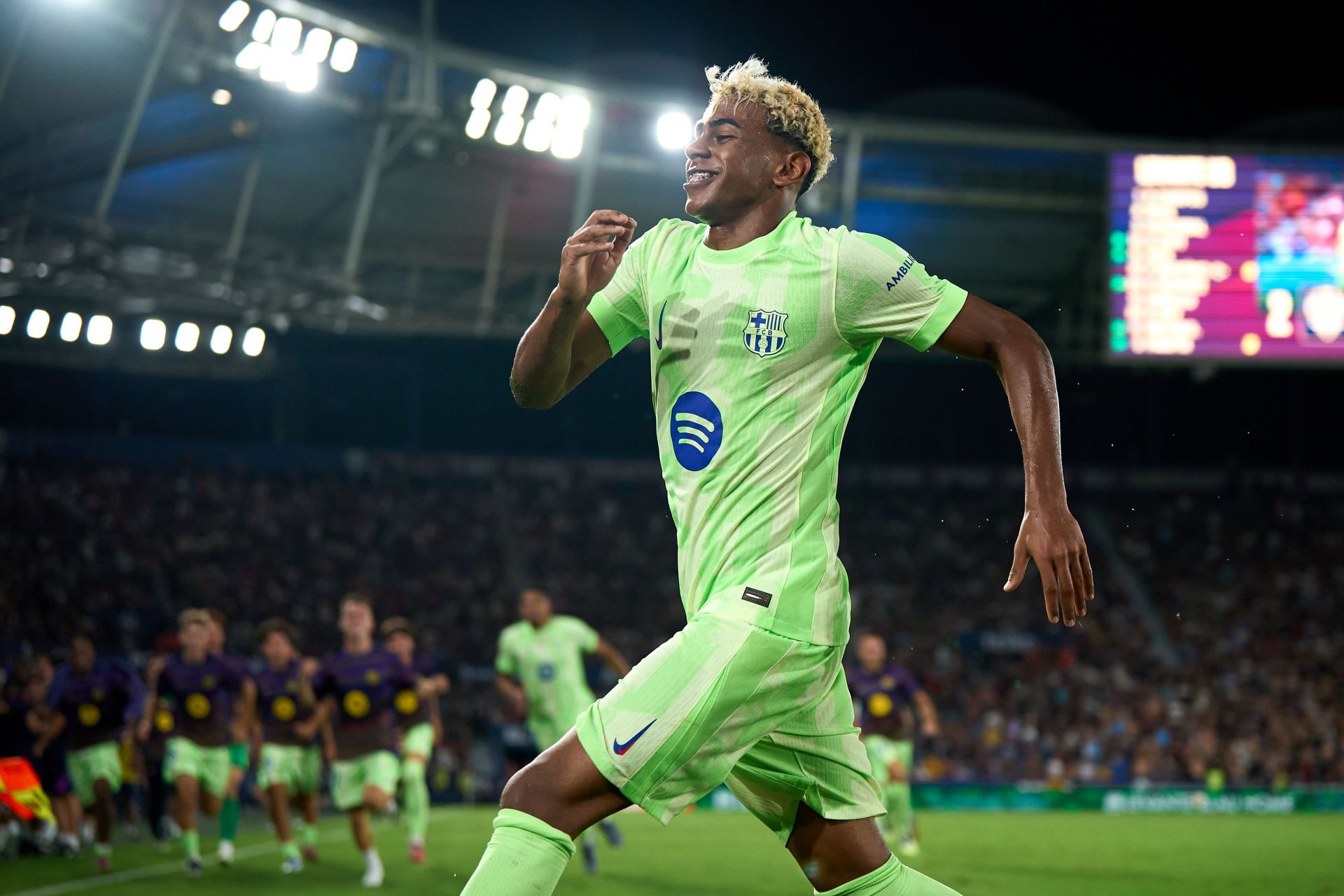 Levante UD v FC Barcelona - LaLiga EA Sports - Source: Getty
