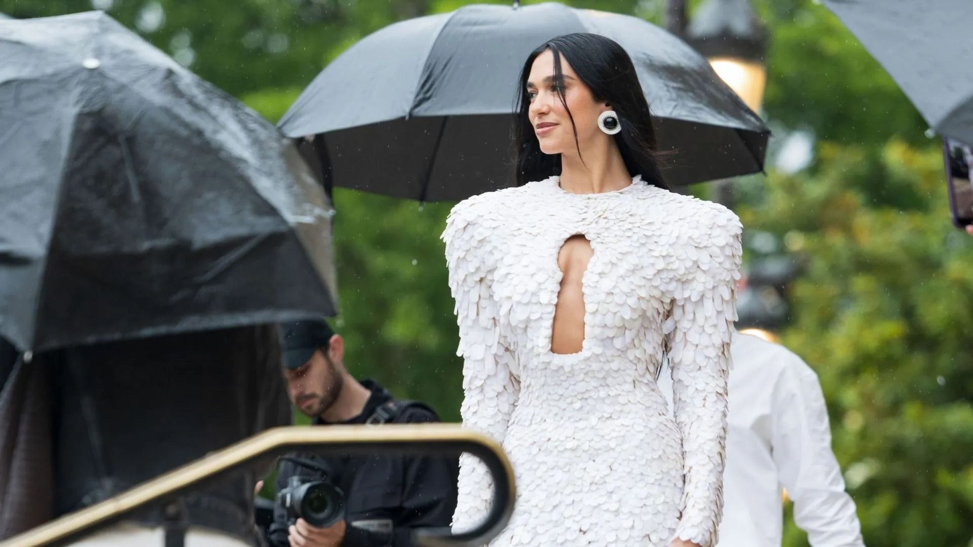 Dua Lipa makes an appearance at the Haute Couture Fall/Winter 2025/2026 as part of Paris Fashion - Source: Getty