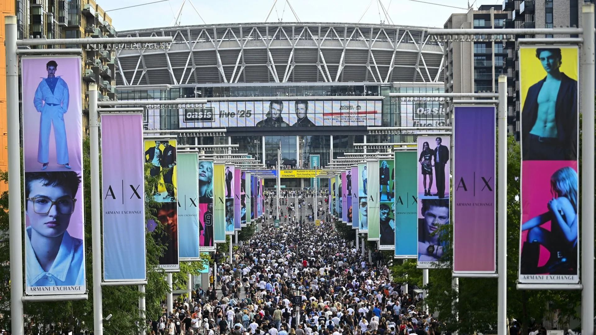 Fans Attend Oasis Live 