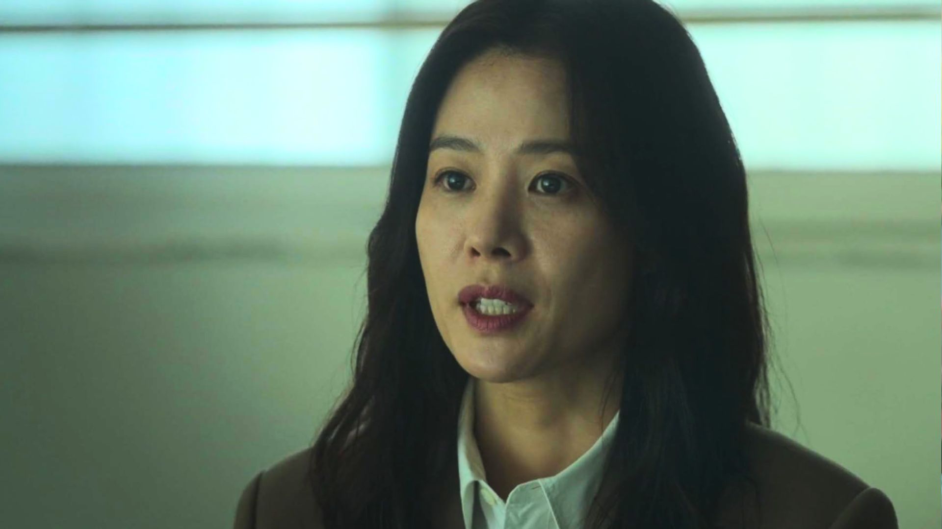 Kim Hyun-joo as Min Hye-Jin in Hellbound | Image via Netflix