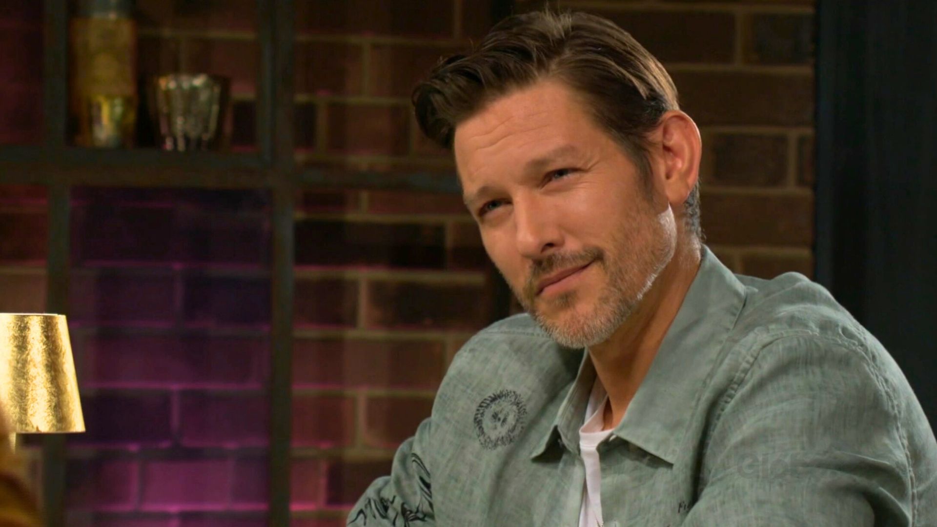 Daniel questions Holden on The Young and the Restless | Image: CBS