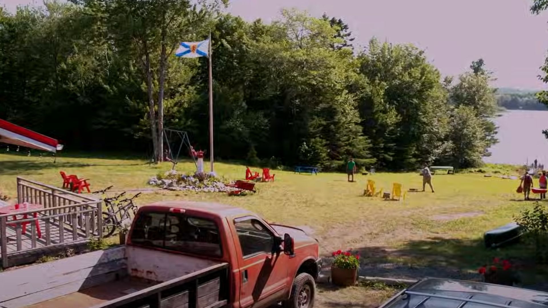 Still from the show (Image via The CW Network)