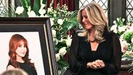 General Hospital's Carly gives an emotional eulogy at her mother Bobbie's funeral | Image: YouTube
