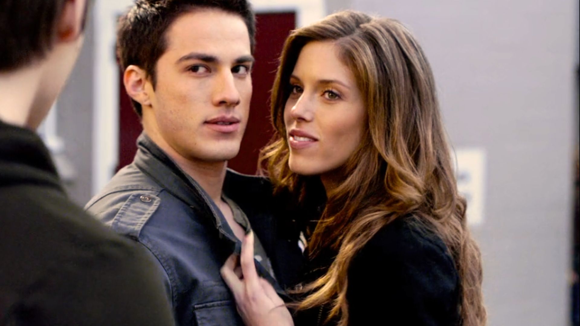 Tyler &amp; Vicki | Image via: Warner Bros. Television