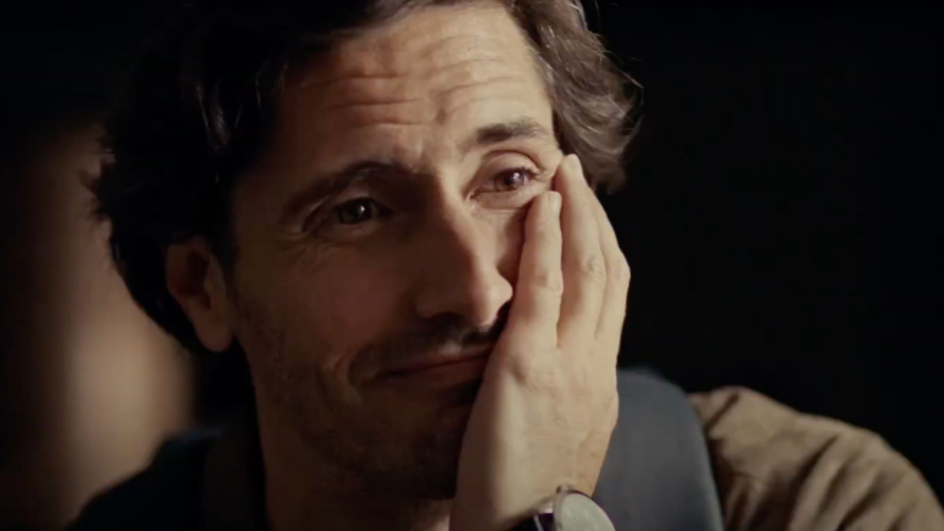This is a still of Juan Diego Botto in Tras El Verano