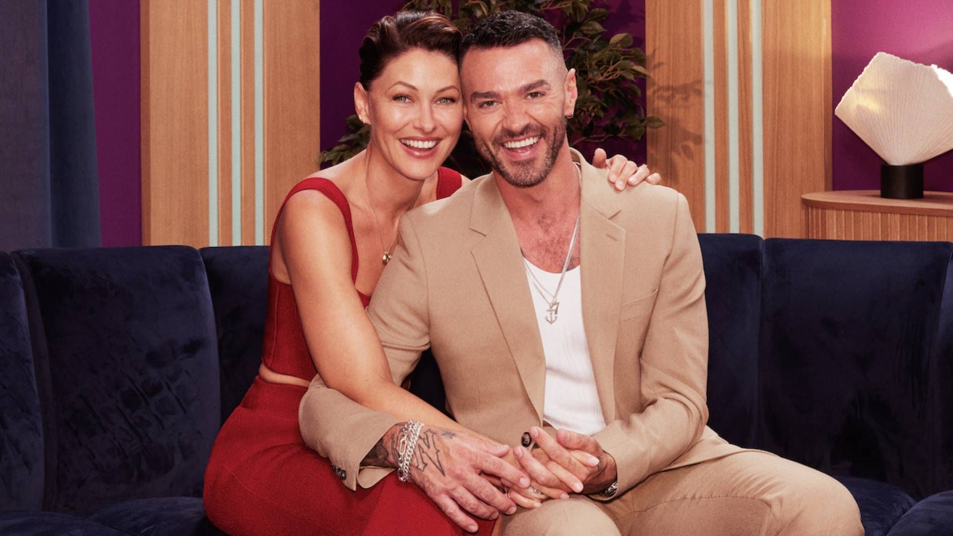Love Is Blind: UK Season 2 hosts Matt and Emma Willis (image via Netflix/Tudum)