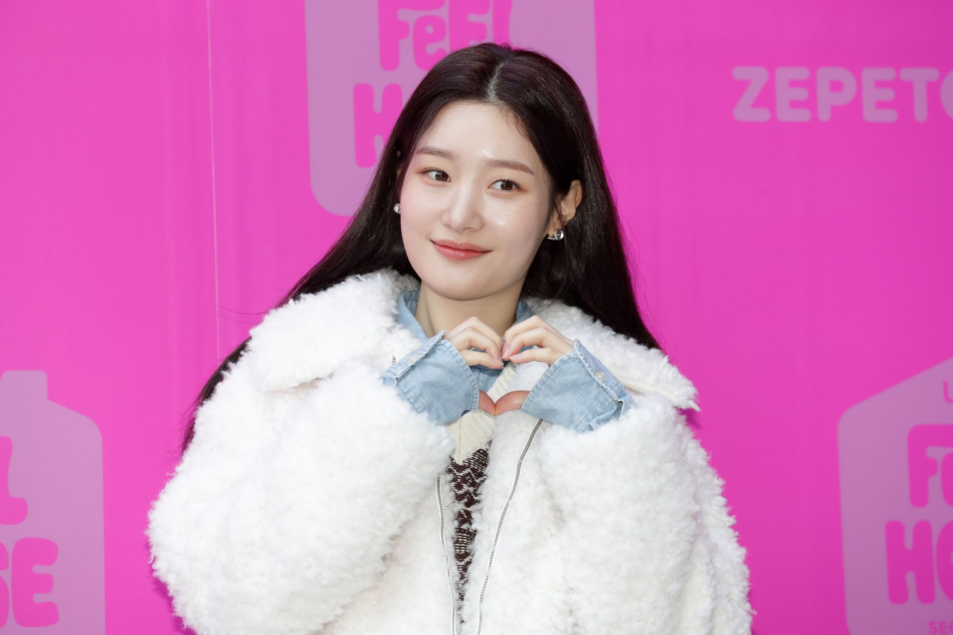 Jung Chae-Yeon of girl group DIA and I.O.I attends the photocall for &#039;UGG X Zepeto&#039; feel house pop-up store opening on November 24, 2022 in Seoul, South Korea | Image via: Getty