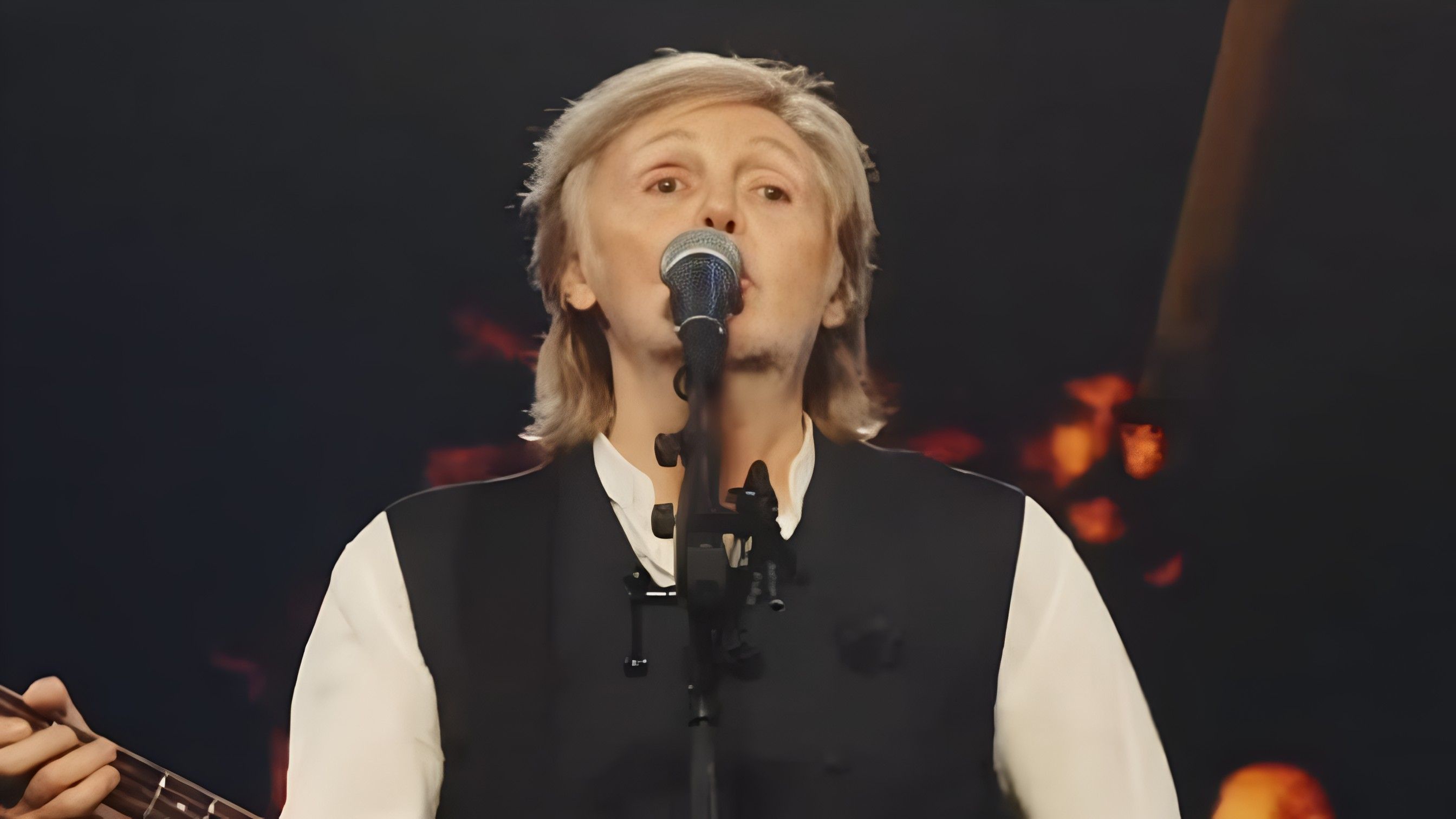 Paul McCartney ( Image via Instagram / @paulmccartney )