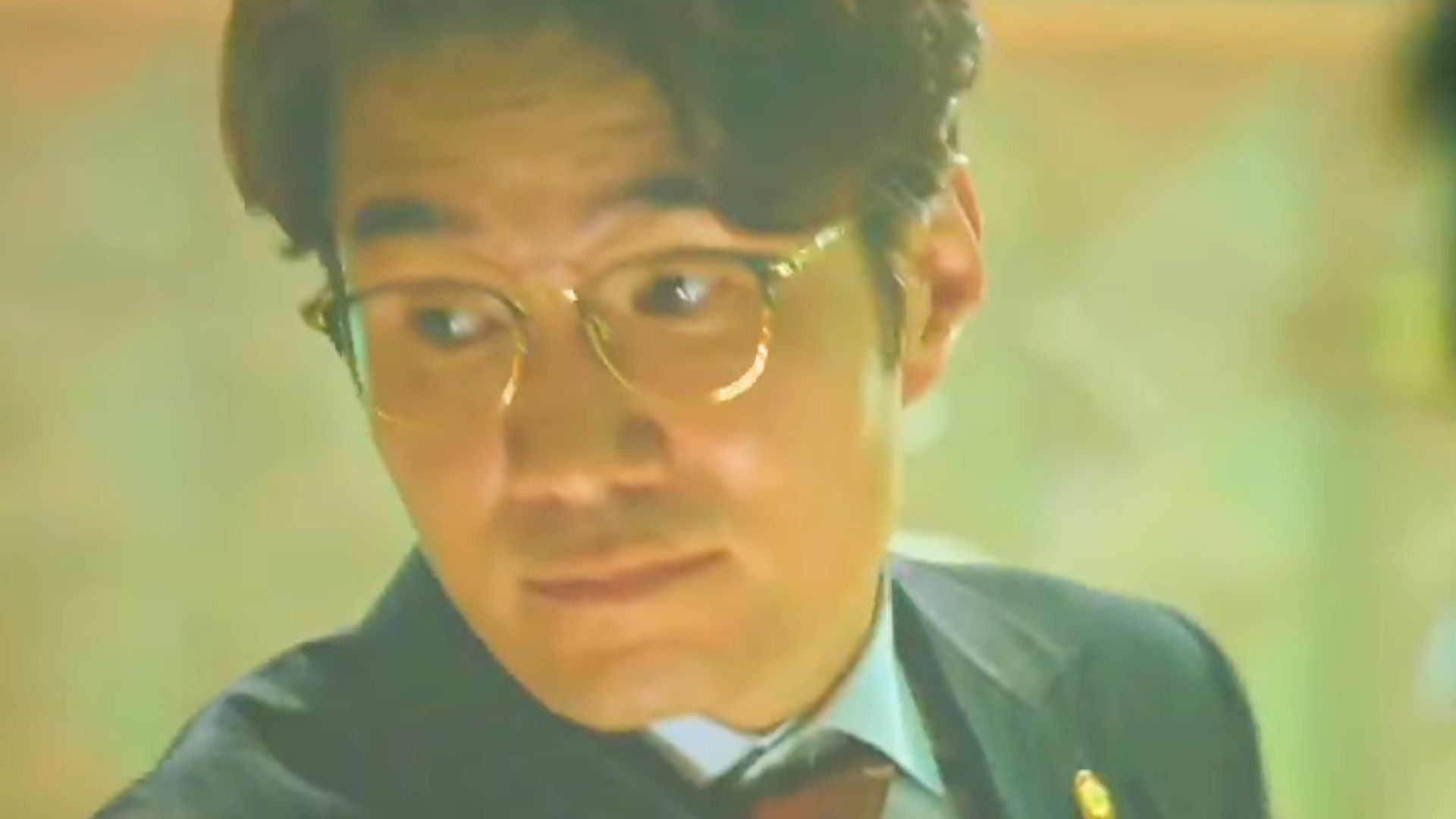 Song Young-kyu in The Penthouse Season 3: War in Life | Image via Chorokbaem Media