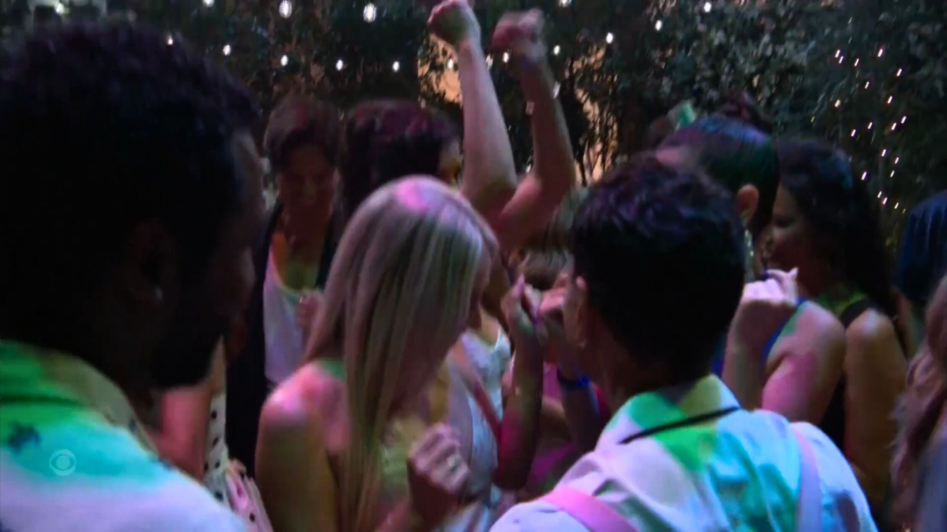 It&#039;s a party for Will at Il Giardino on The Bold and the Beautiful | Image: CBS