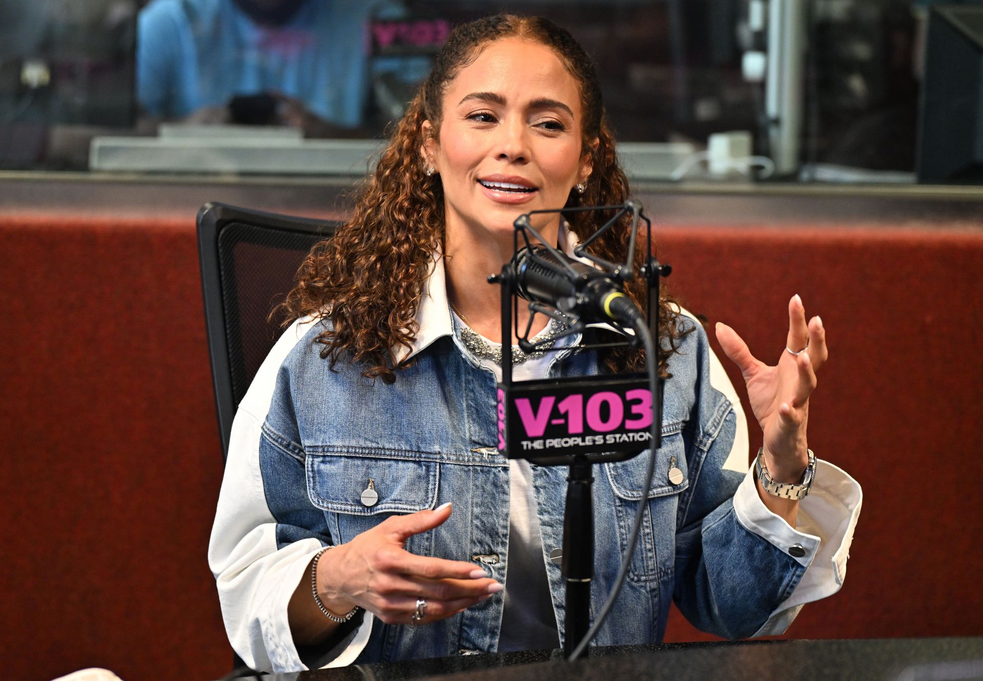 Celebrities Visit V-103 - June 11, 2025 - Source: Getty