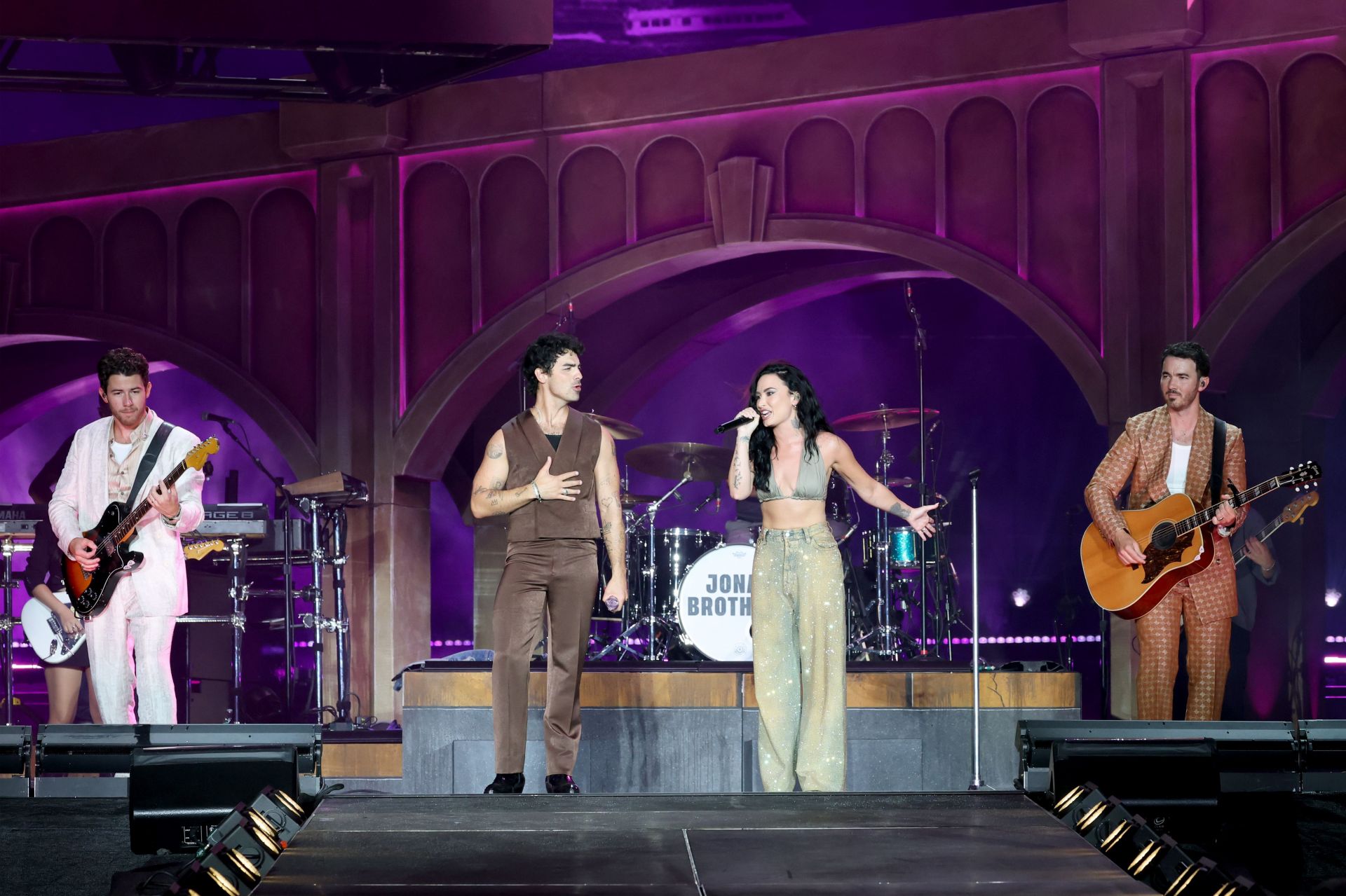 Jonas Brothers: JONAS20 Greetings From Your Hometown Tour (Image via Getty)