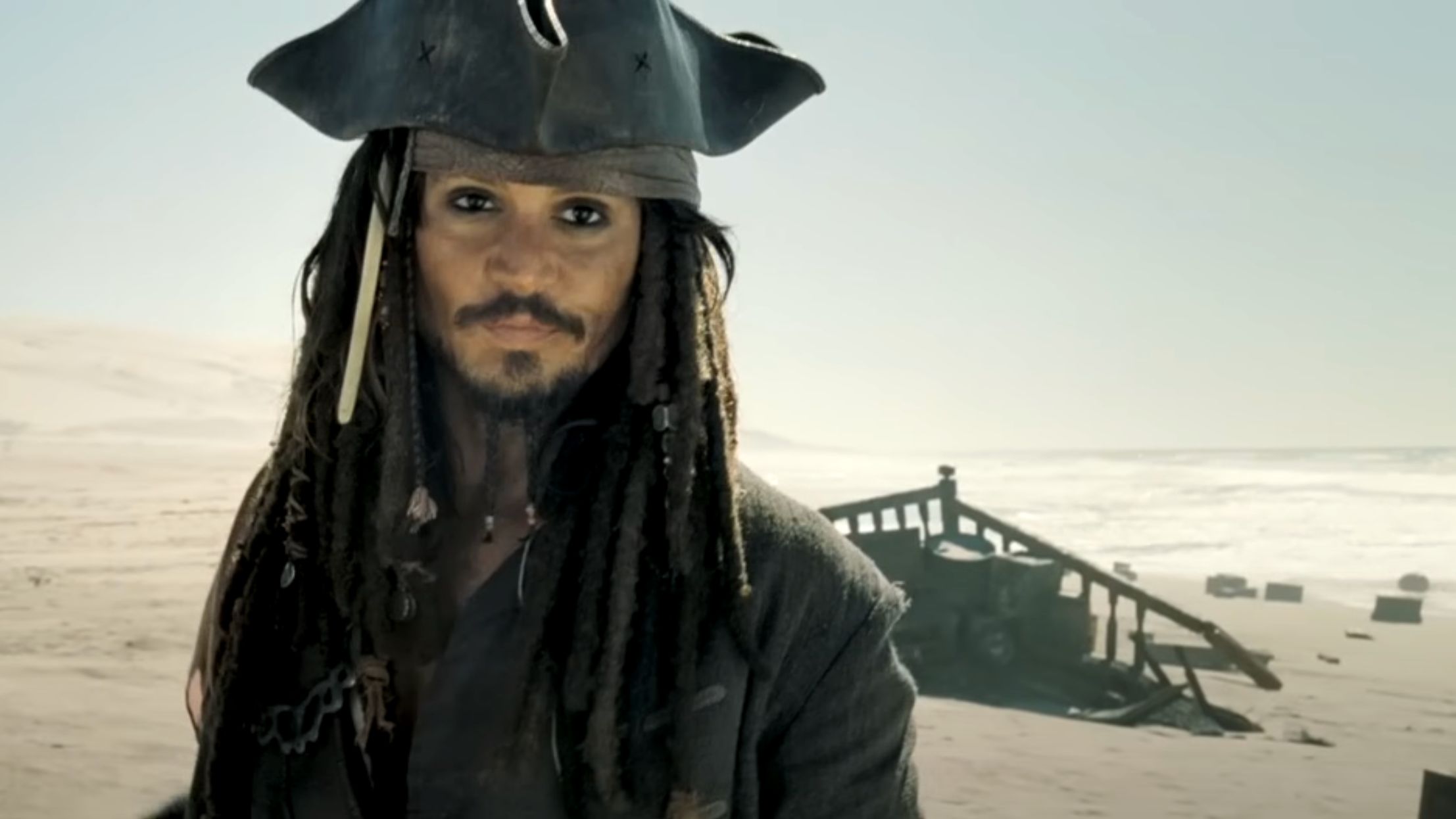 Johnny Depp as Jack Sparrow in Pirates of the Caribbean (Image via Walt Disney Pictures)