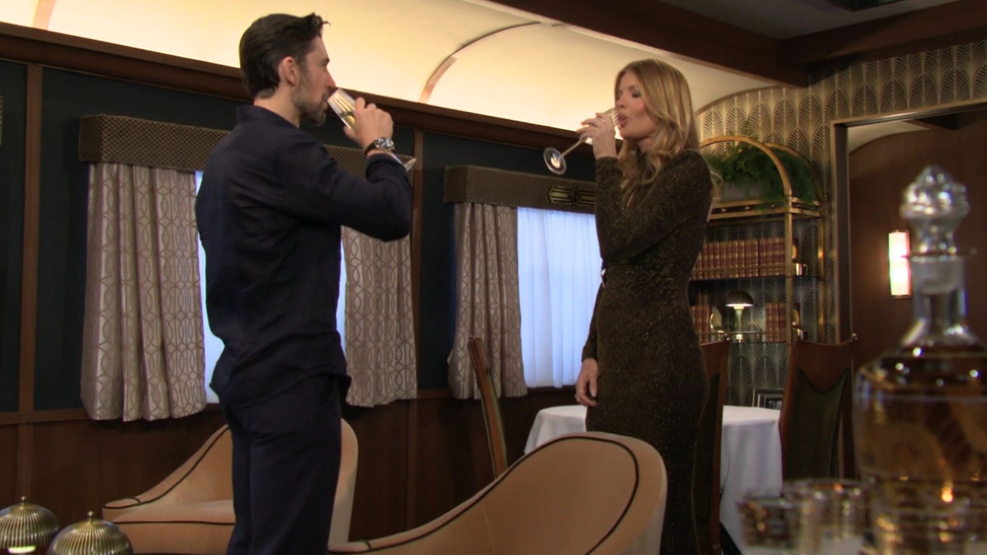 Cane and Phyllis toast to their non-partnership on The Young and the Restless | Image: CBS