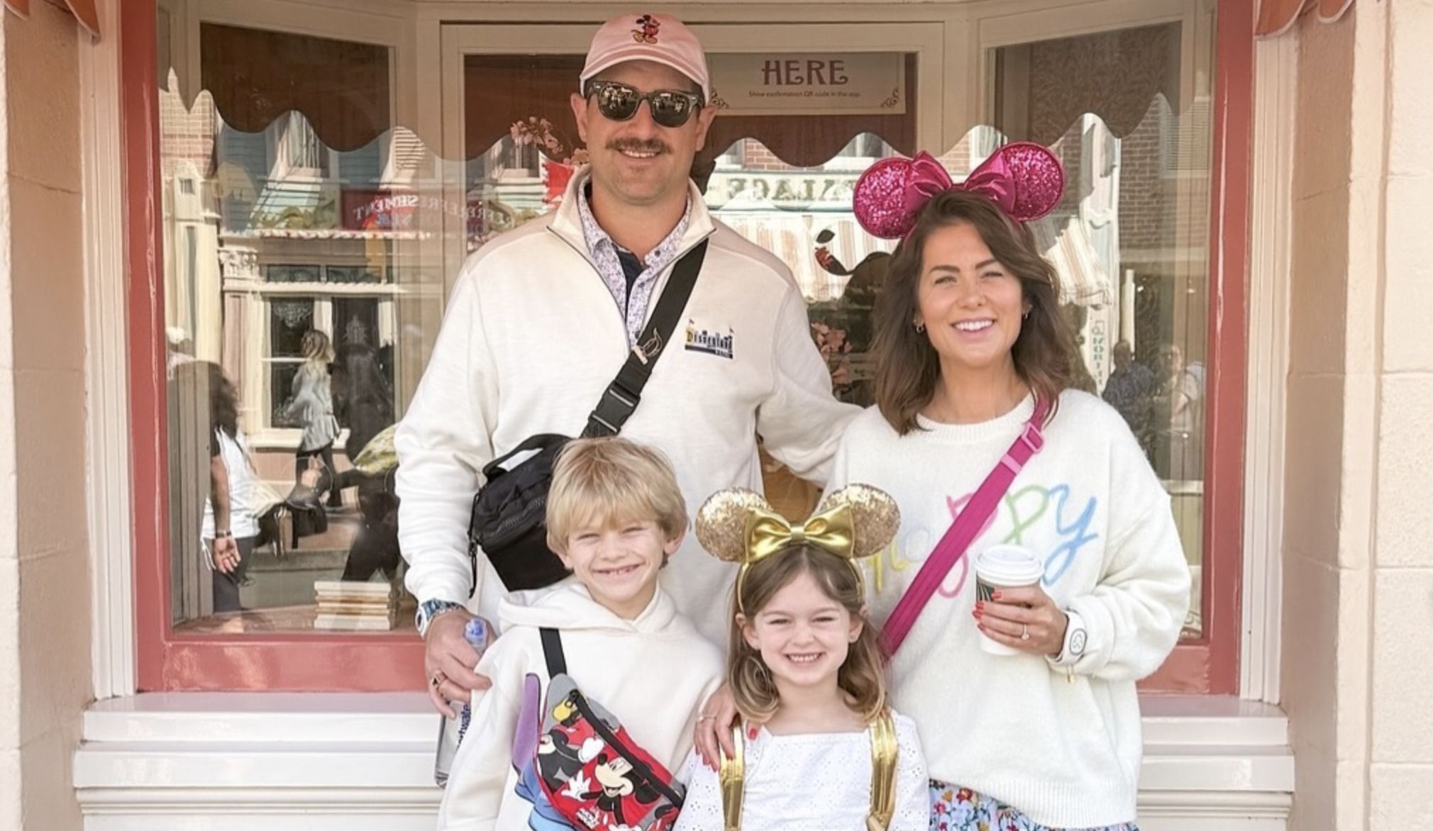 Jillian Harris, Justin Pasutto, and their two children (Image via Instagram)