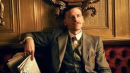 Paul Anderson as Arthur Shelby in Peaky Blinders | Image via Netflix