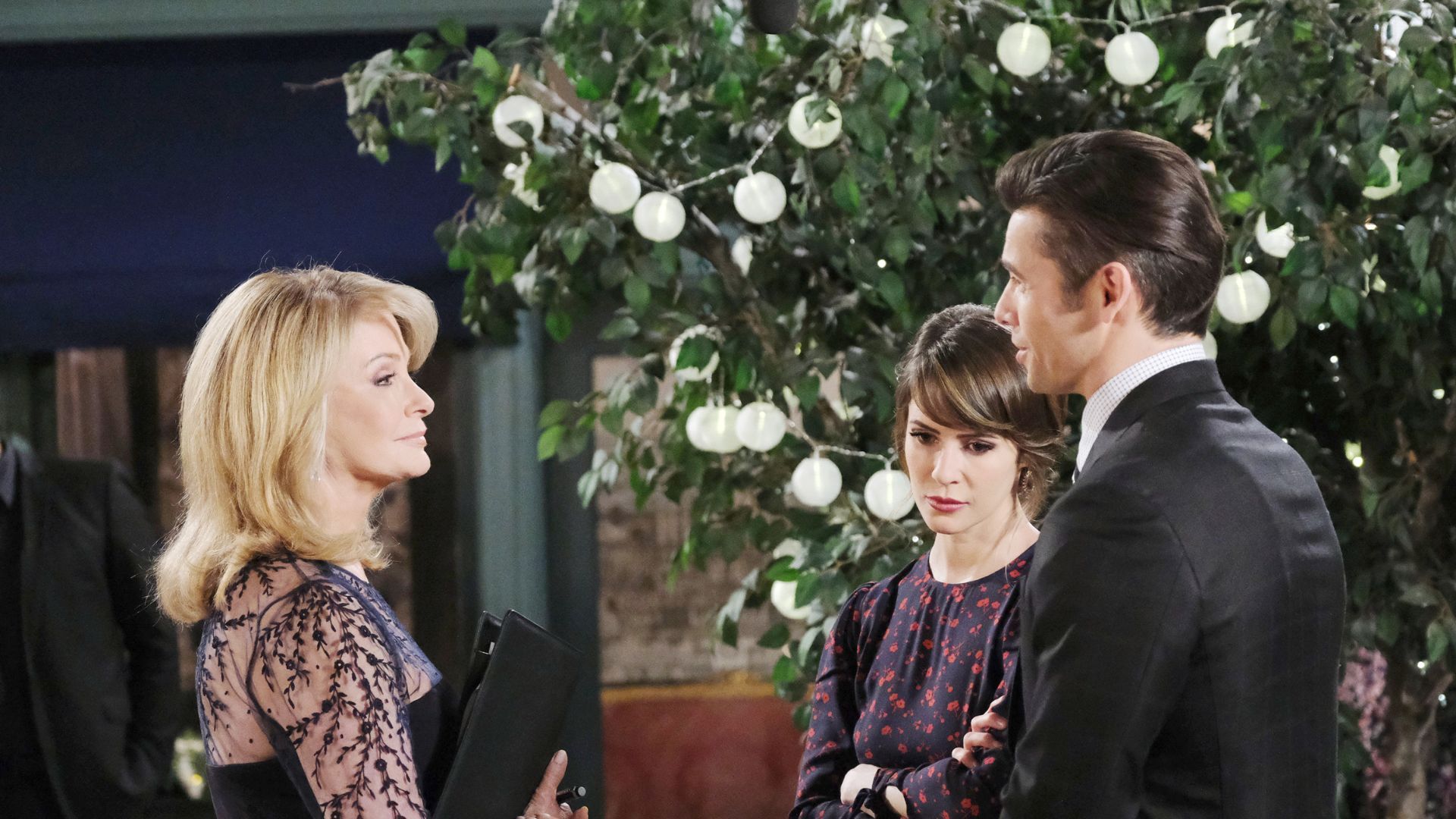 Sarah (Linsey Godfrey) hopes that Marlena (Deidre Hall) can help save Xander (Paul Telfer) on Days of our Lives | Image: JPI