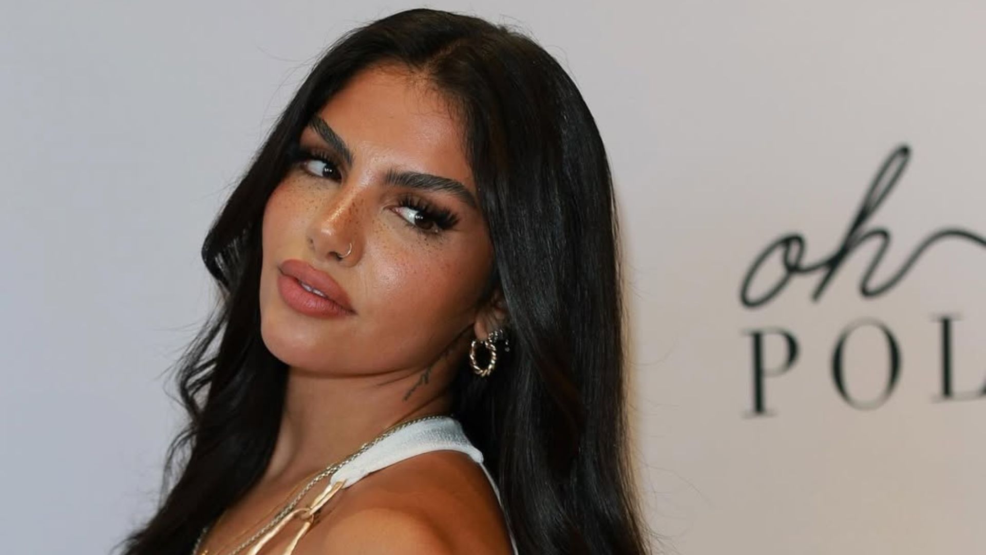 Huda Mustafa from Love Island USA Season 7 | Image via Instagram/ @hudabubbaaa