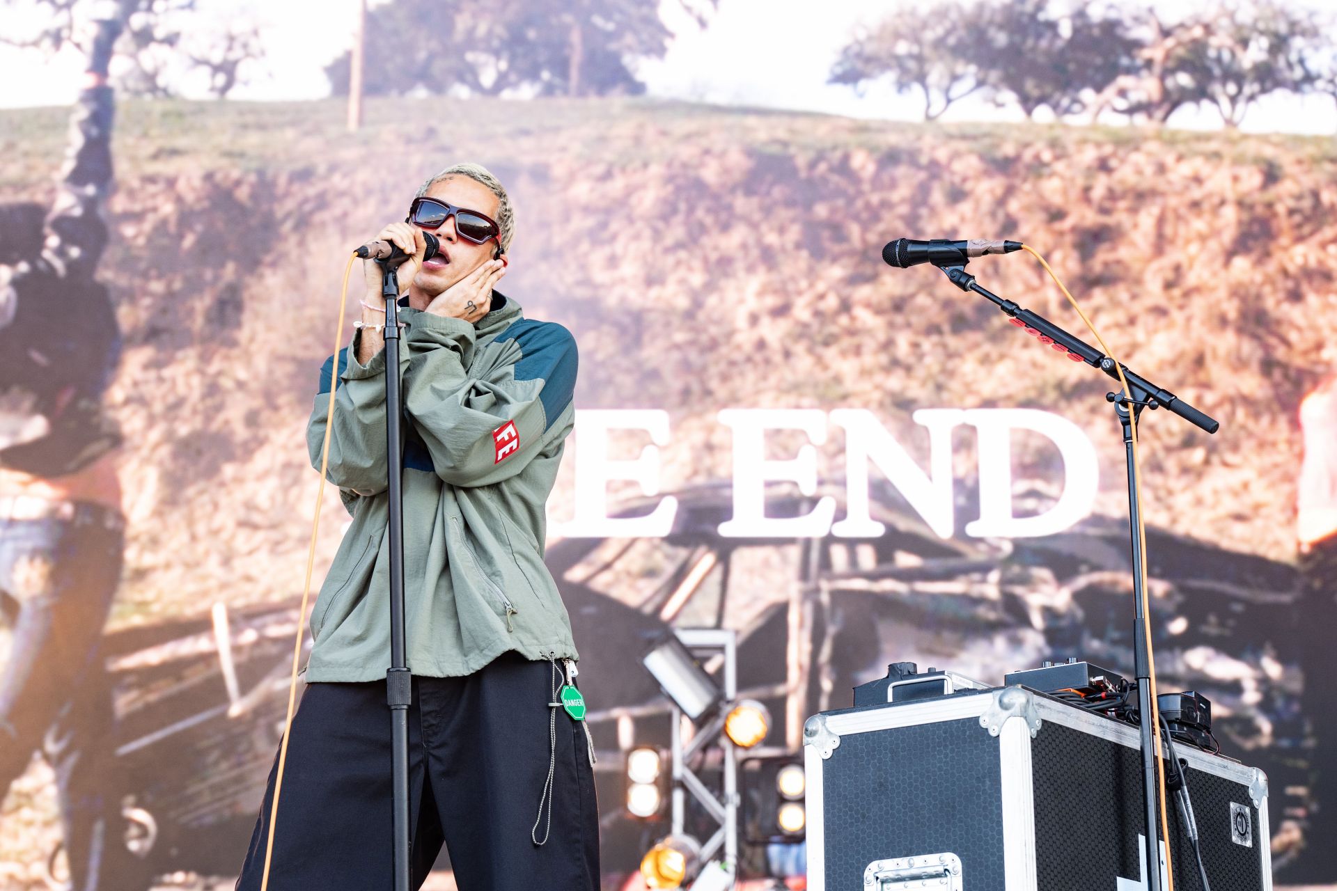 Dominic Fike at the 2024 Bonnaroo Music &amp; Arts Festival (Image via Getty)