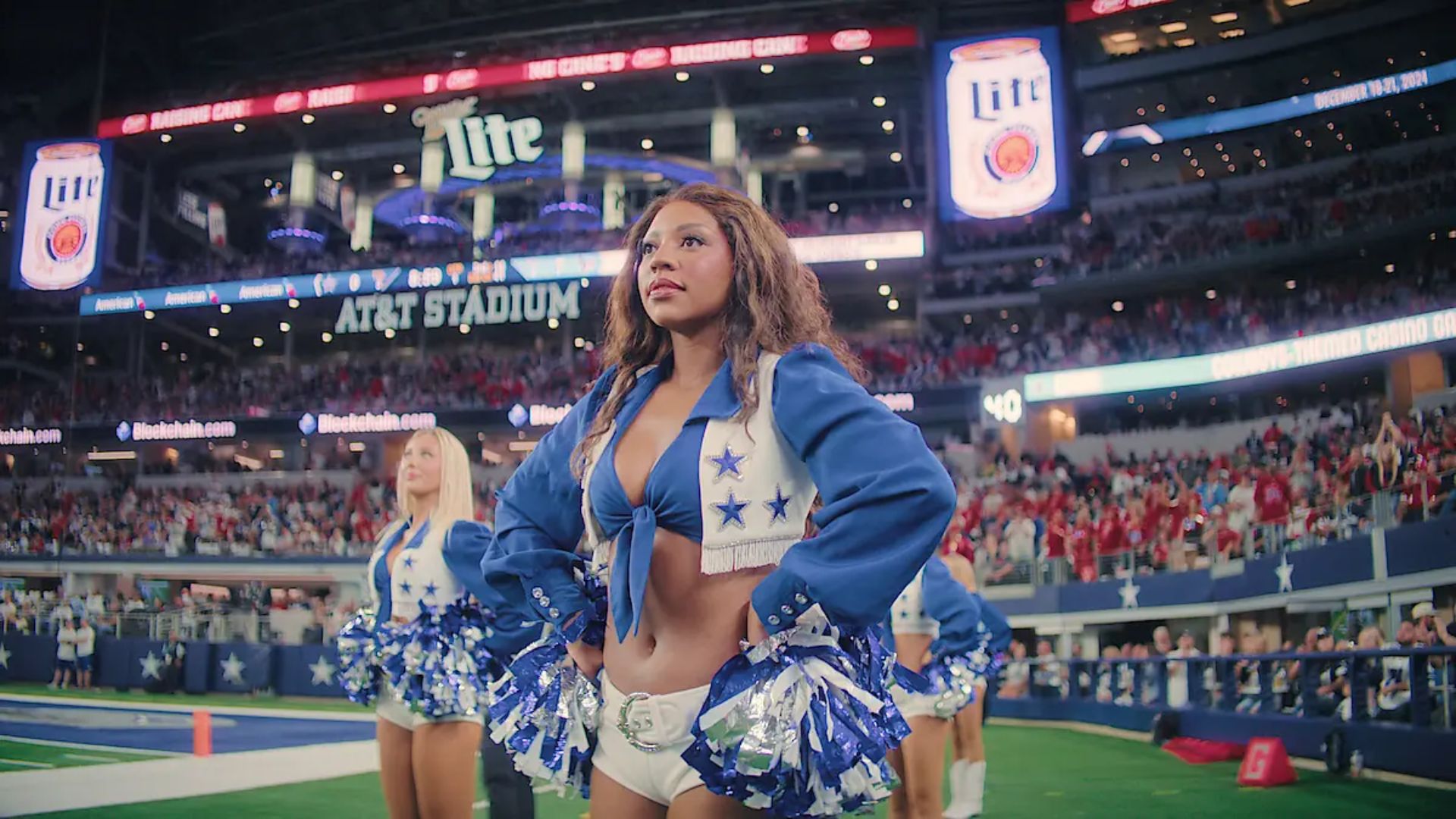 America&#039;s Sweethearts: Dallas Cowboys Cheerleaders | Image via Netflix