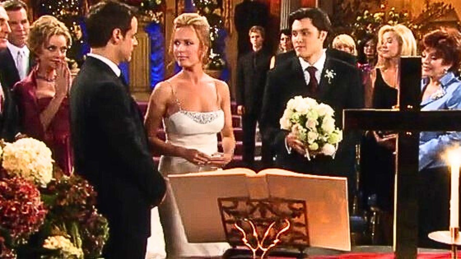 Michael and Lauren&#039;s 2005 wedding on The Young and the Restless | Image: YouTube