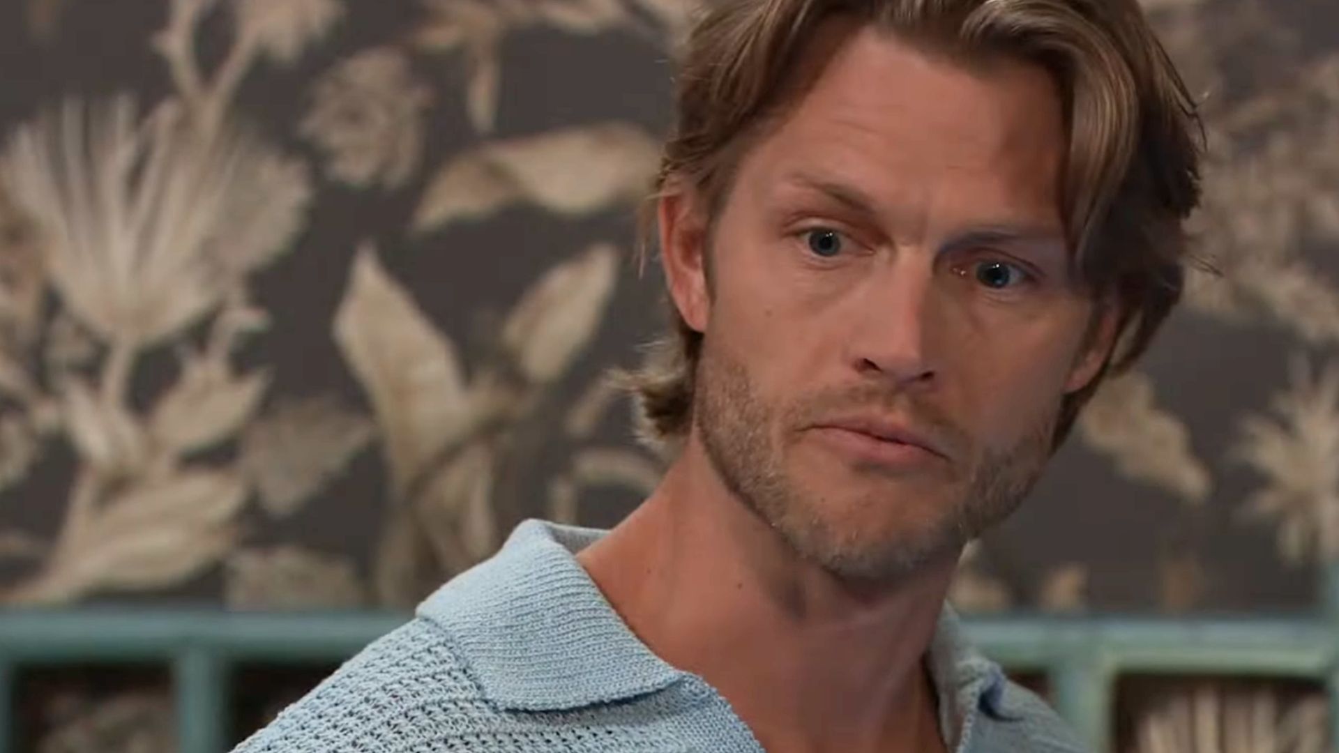 Vaughn has news for Josslyn | Image: ABC