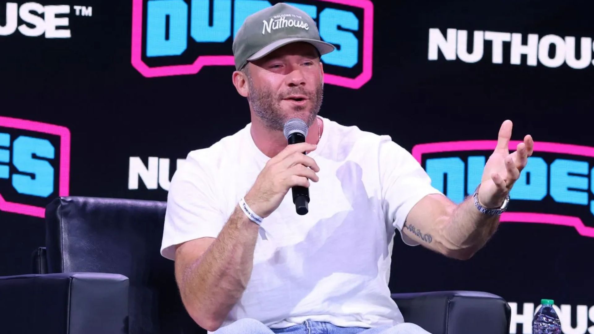 Julian Edelman mistakes simple math problem (Getty via Soap Central CMS - Resized on Canva)