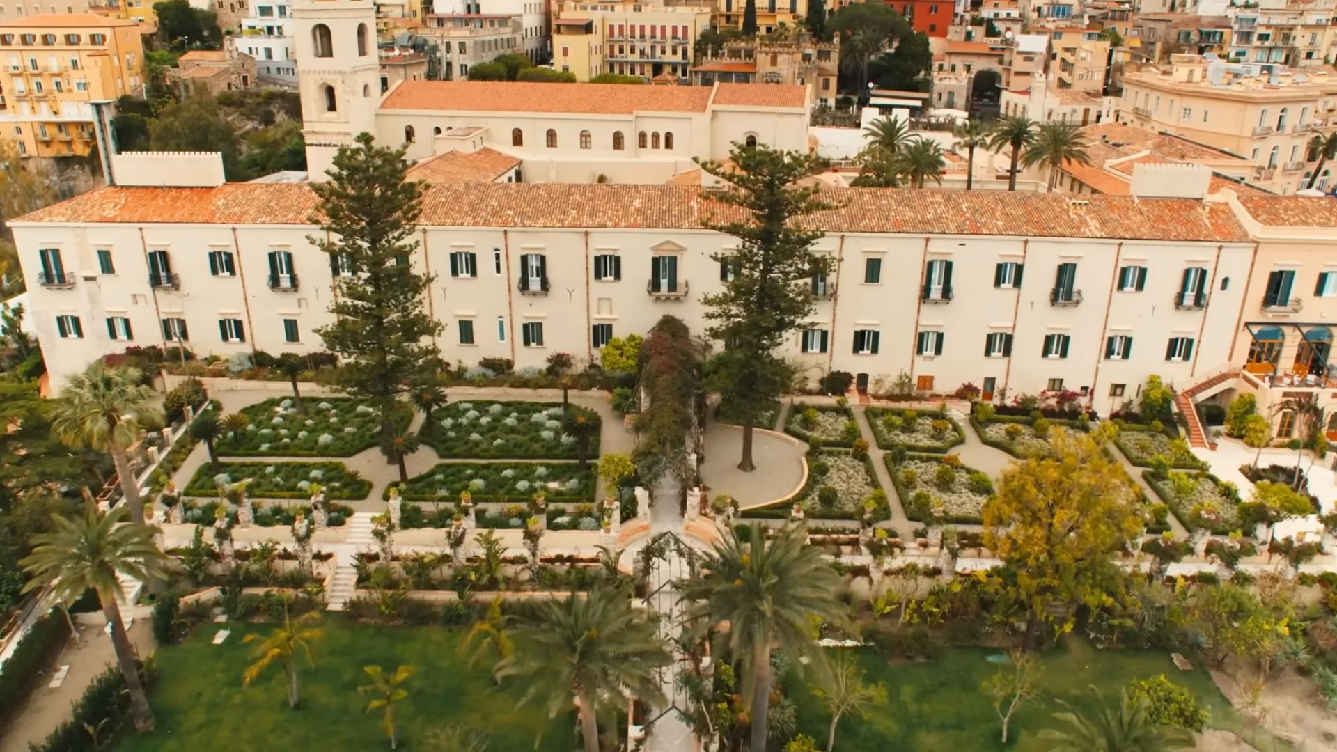 Scene from The White Lotus | Image via YouTube/HBO